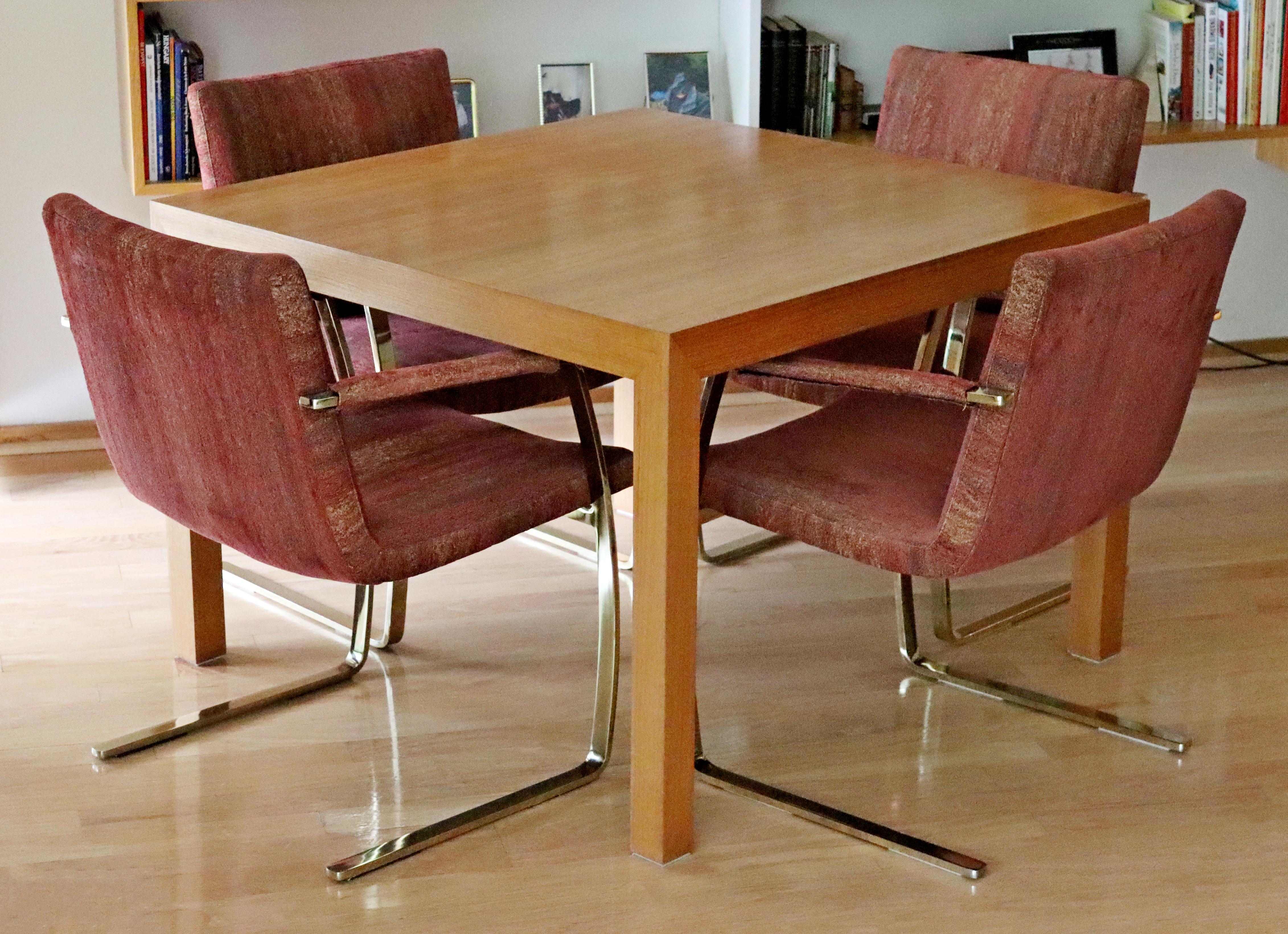 Contemporary Modern Set of 4 Brass Cantilever Dining Armchairs by Pace, 1980s 2