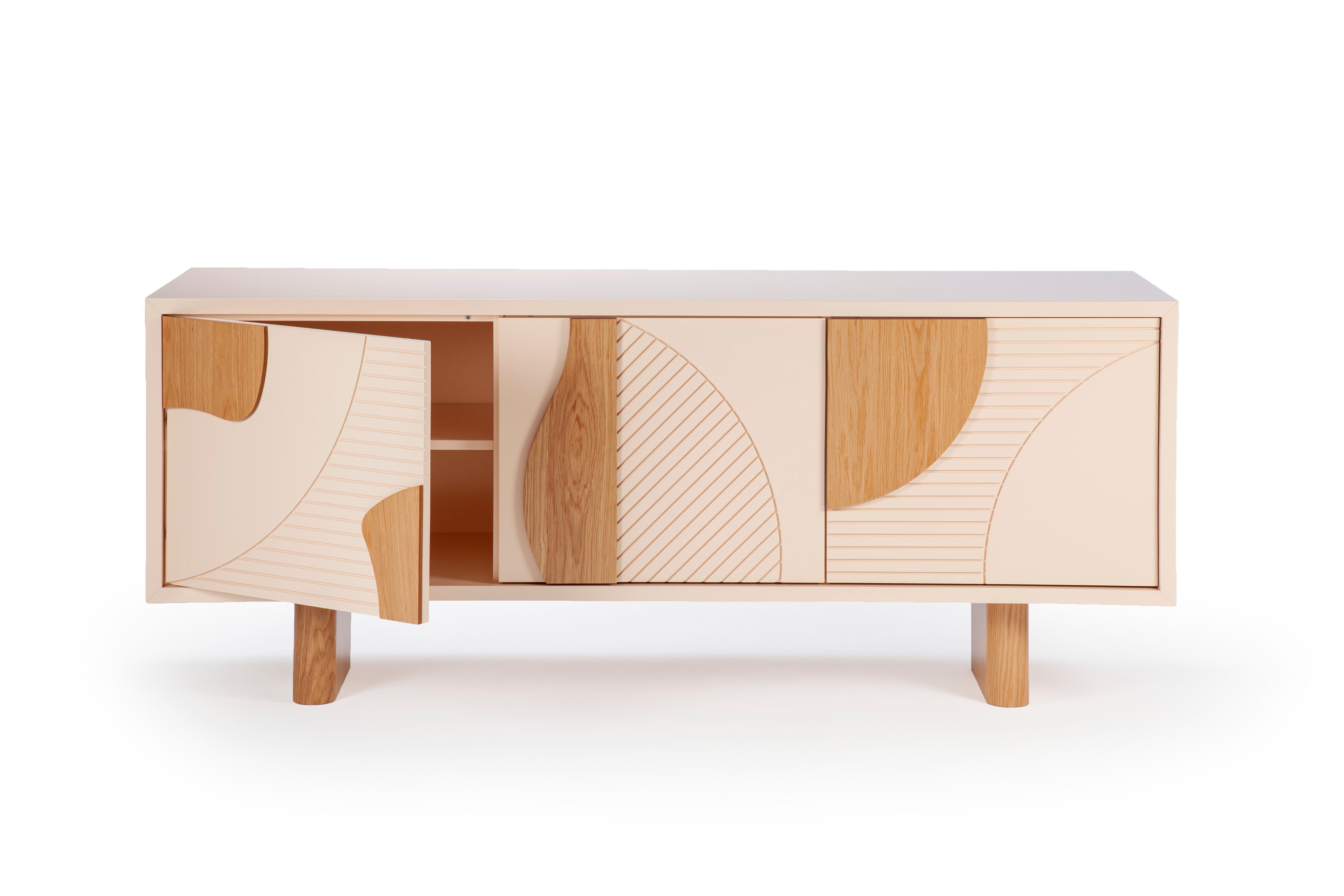 Zeitgenössisches modernes Sideboard Olga mit strukturierten Türen aus Eicheholz und Jade (Portugiesisch) im Angebot