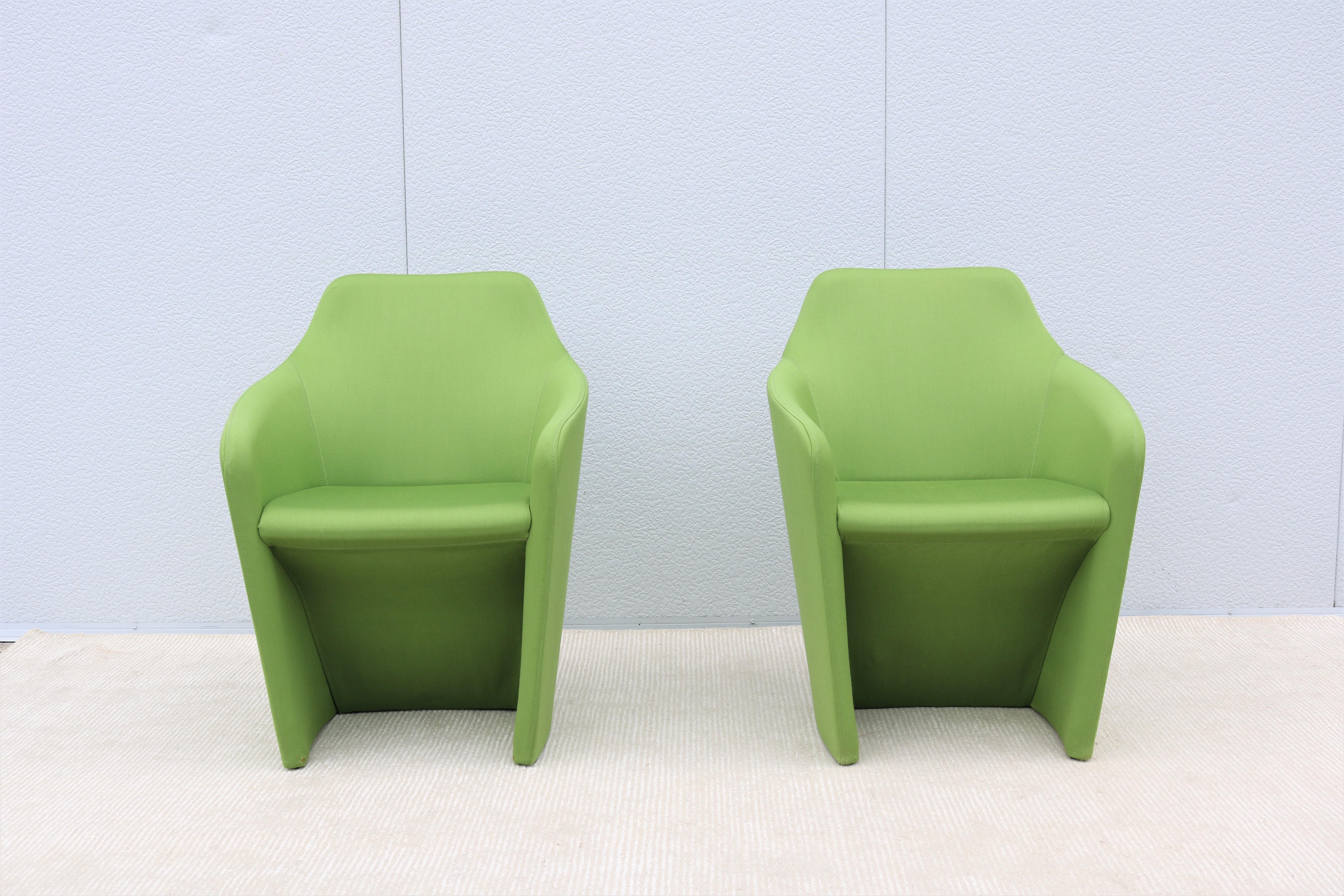 Art déco Contemporary Modern Simon Pengelly for Allermuir Venus Green Tub Chairs, a Pair (Paire) en vente