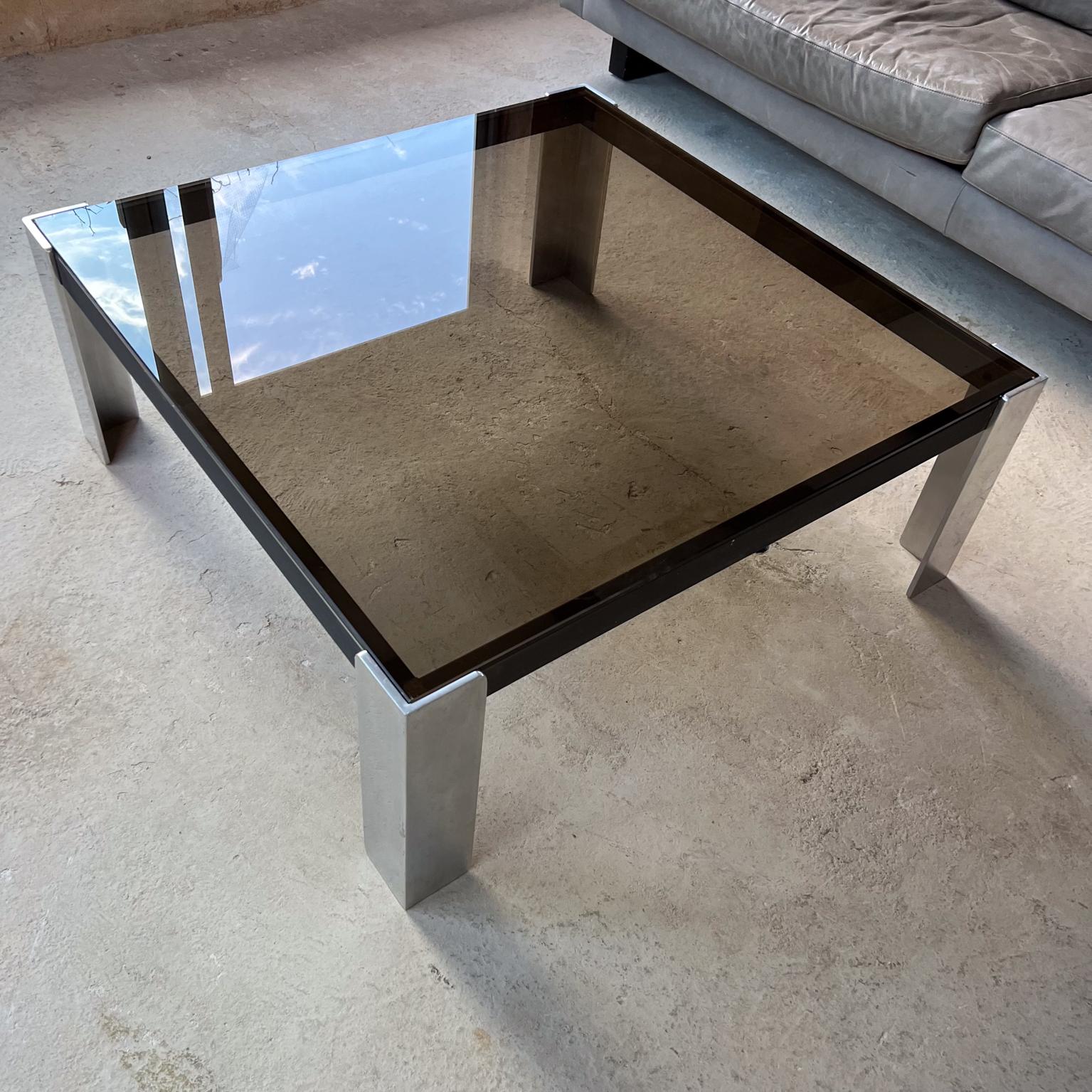 Contemporary Modern Coffee Table after Milo Baughman For Sale 2