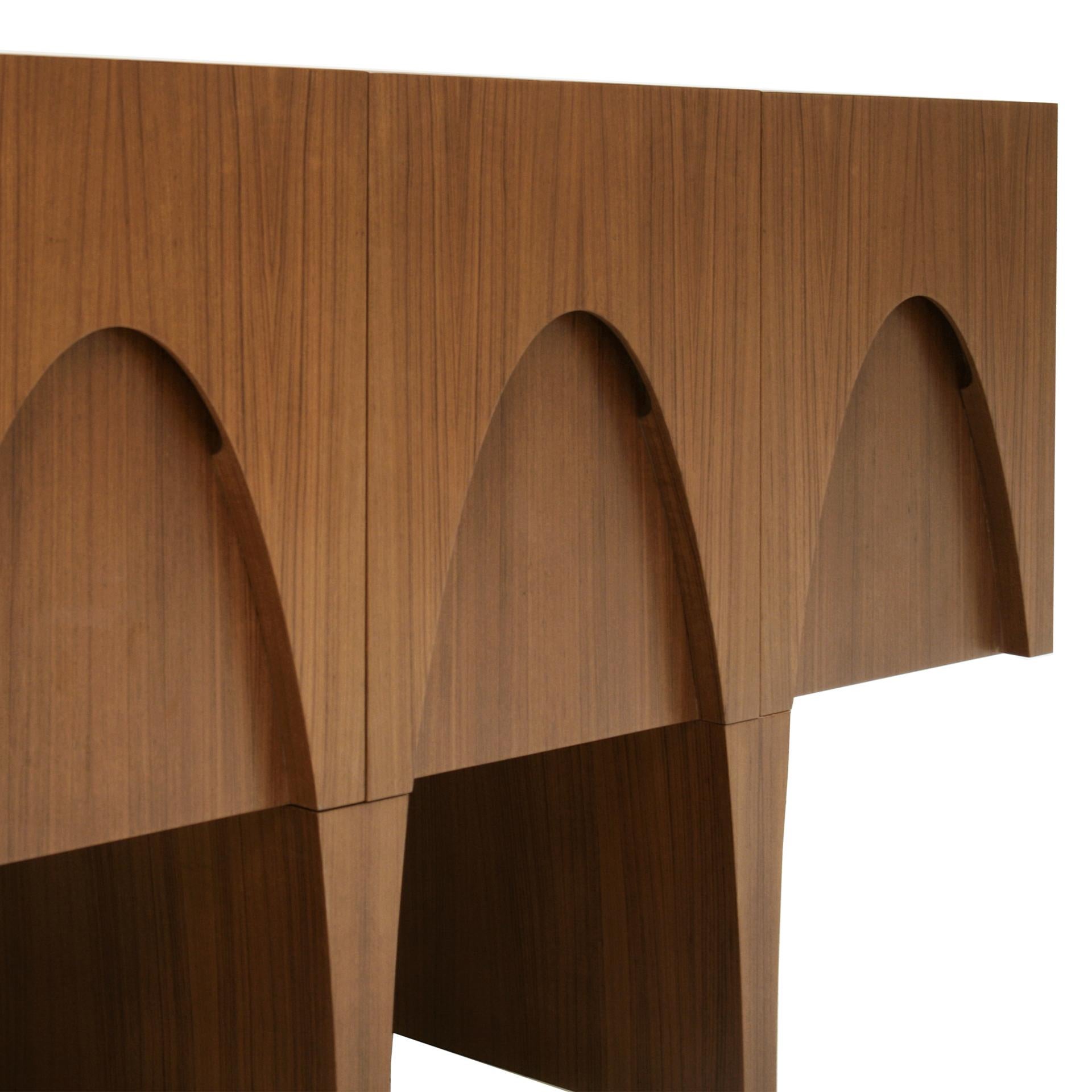 Contemporary Modern Teak und Lemongrass Wood Italian Sideboard im Angebot 1