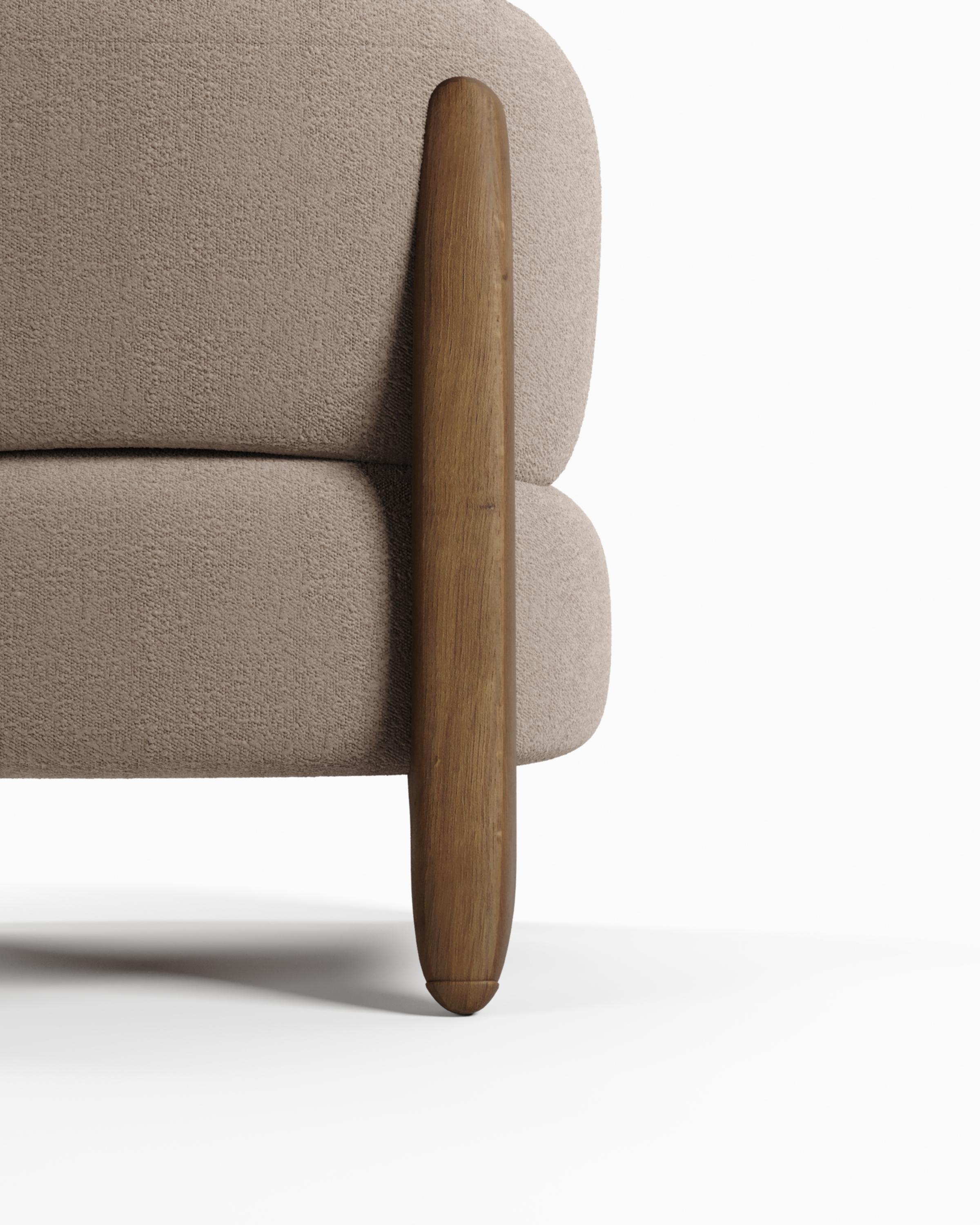 Zeitgenössischer moderner Tobo-Sessel aus Stoff und Eichenholz von Sammler (21. Jahrhundert und zeitgenössisch) im Angebot