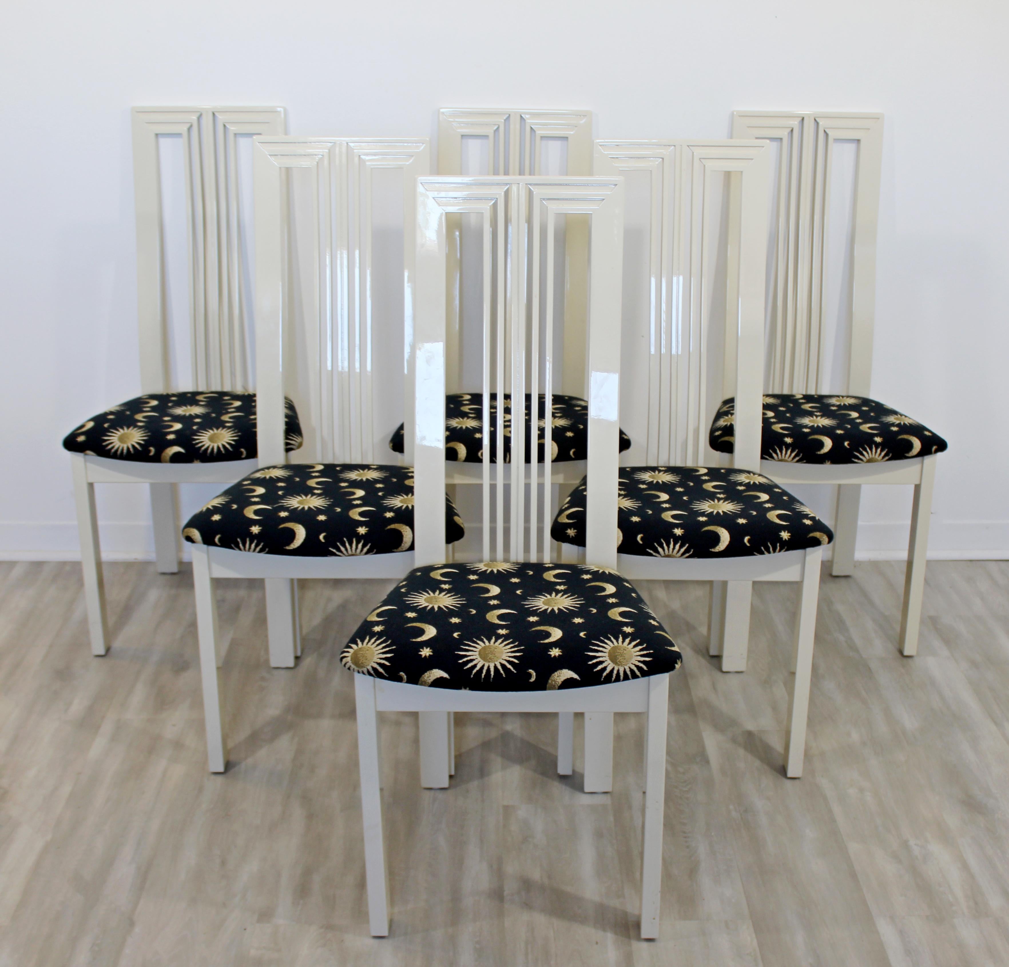 For your consideration is a gorgeous, set of six, white lacquer dining side chairs, by Tonon, made in Italy, circa 1990s. In excellent condition. The dimensions are 19
