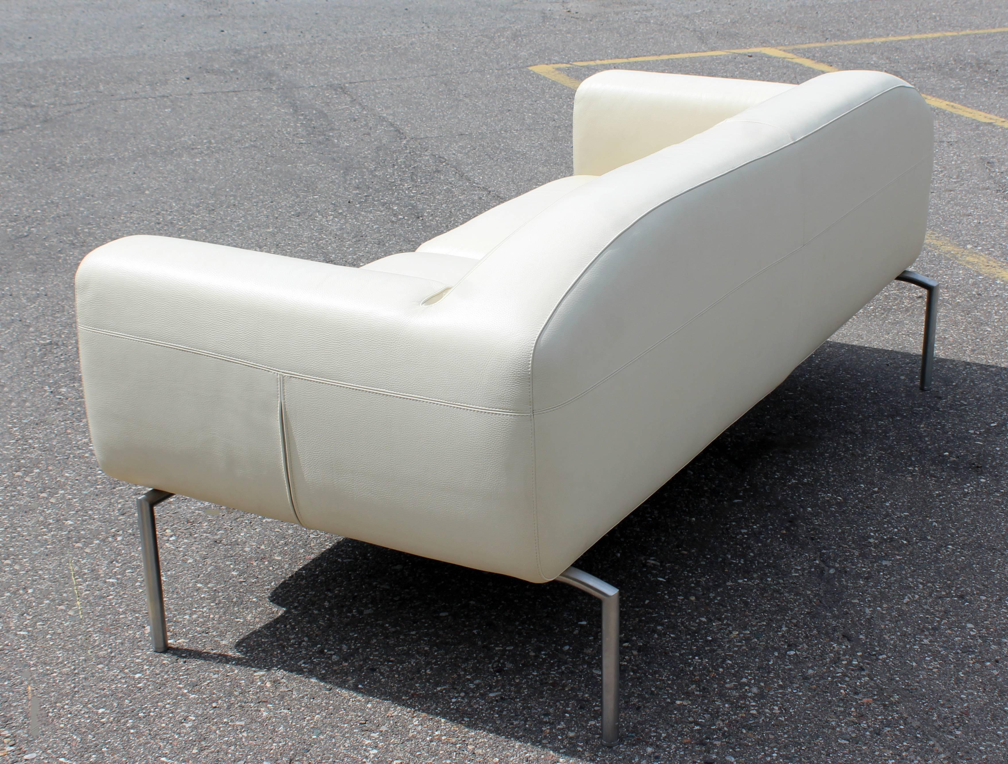 Late 20th Century Contemporary Modern White Leather Sofa on Steel Frame B&B Minotti Style Italian