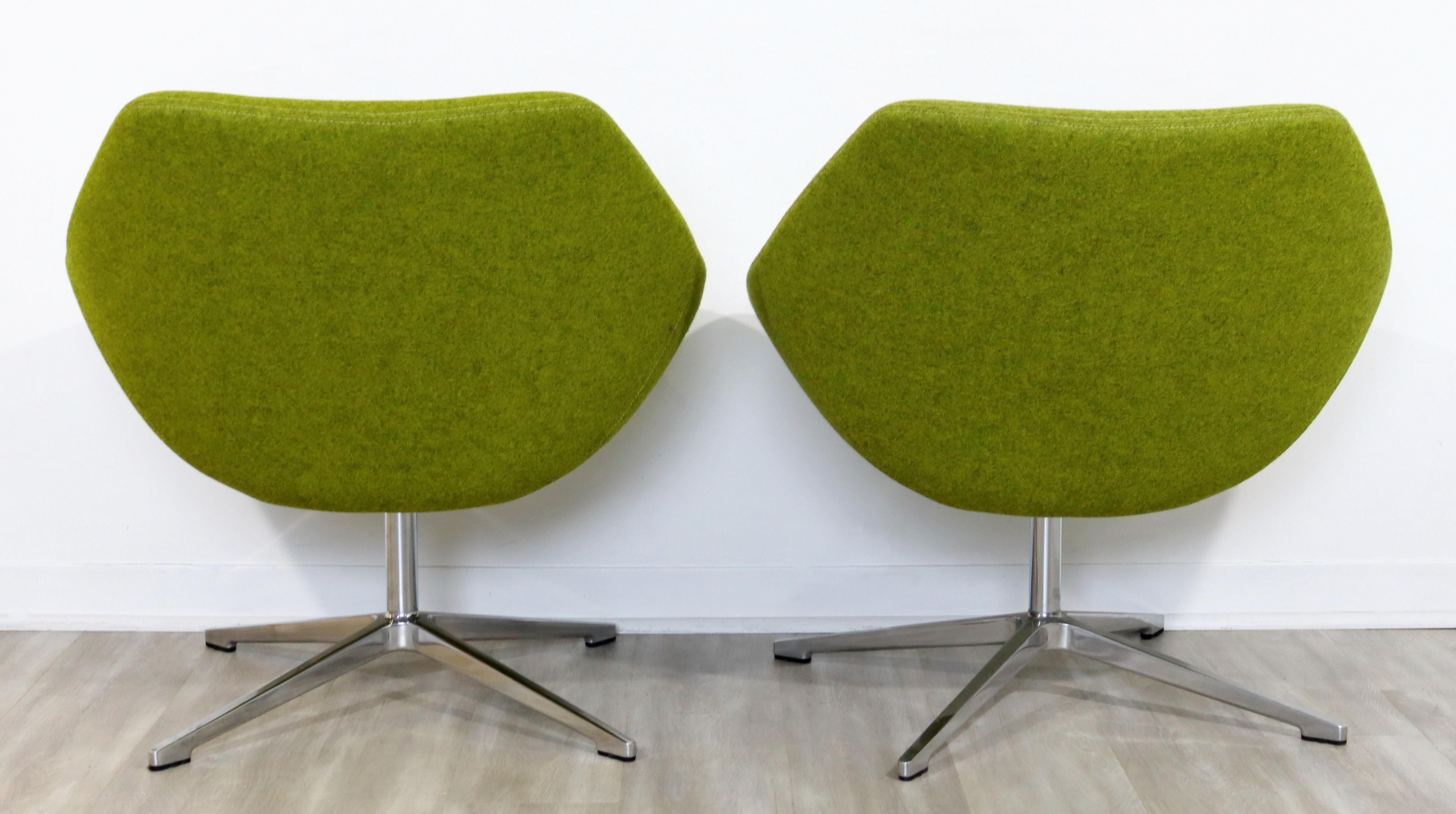 Contemporary Modernist Allermuir Set of 4 Swivel Lounge Chairs on Chrome Bases 3