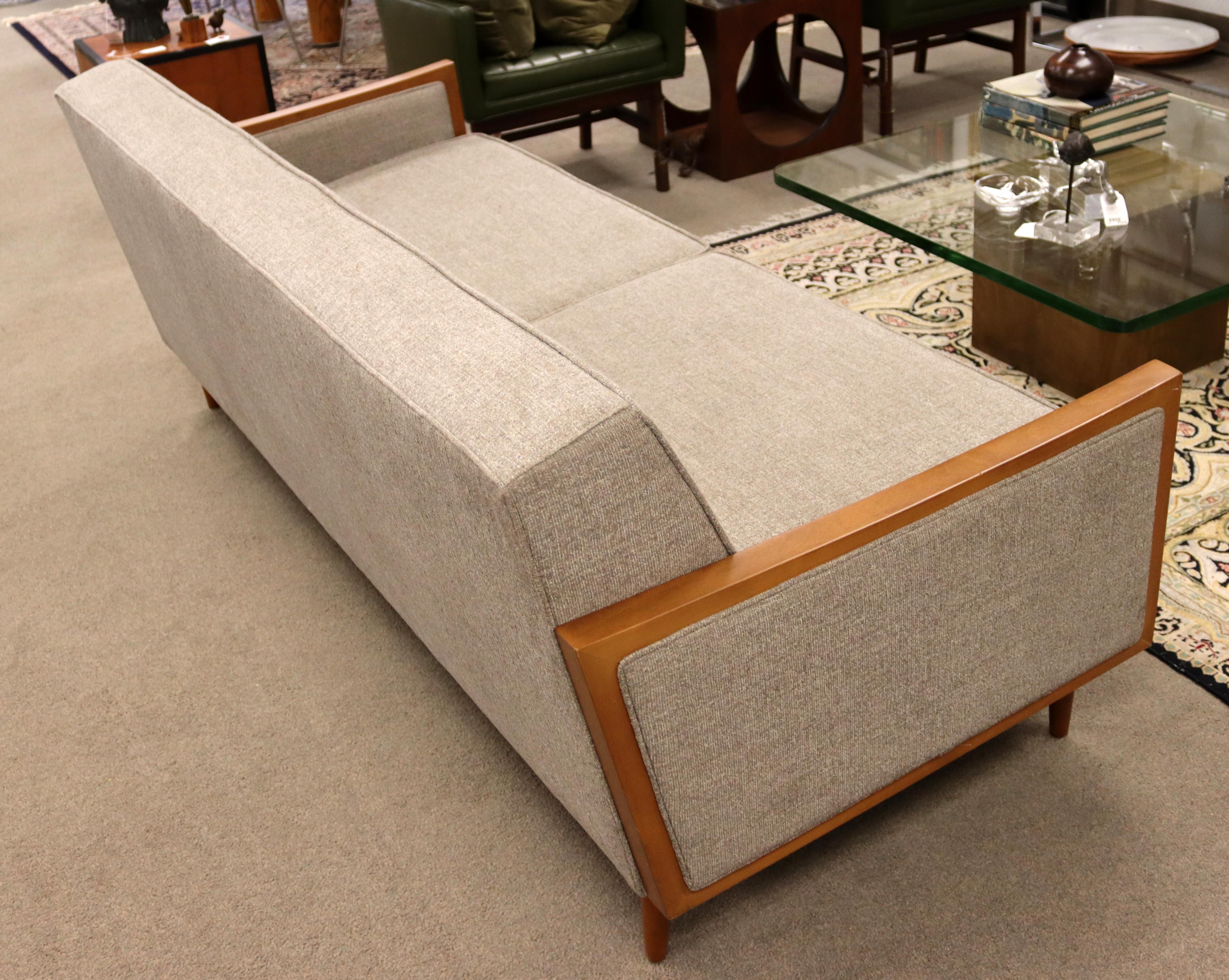 Contemporary Modernist Casara Modern Sofa McCobb Dunbar Style Gray Fabric & Wood 3