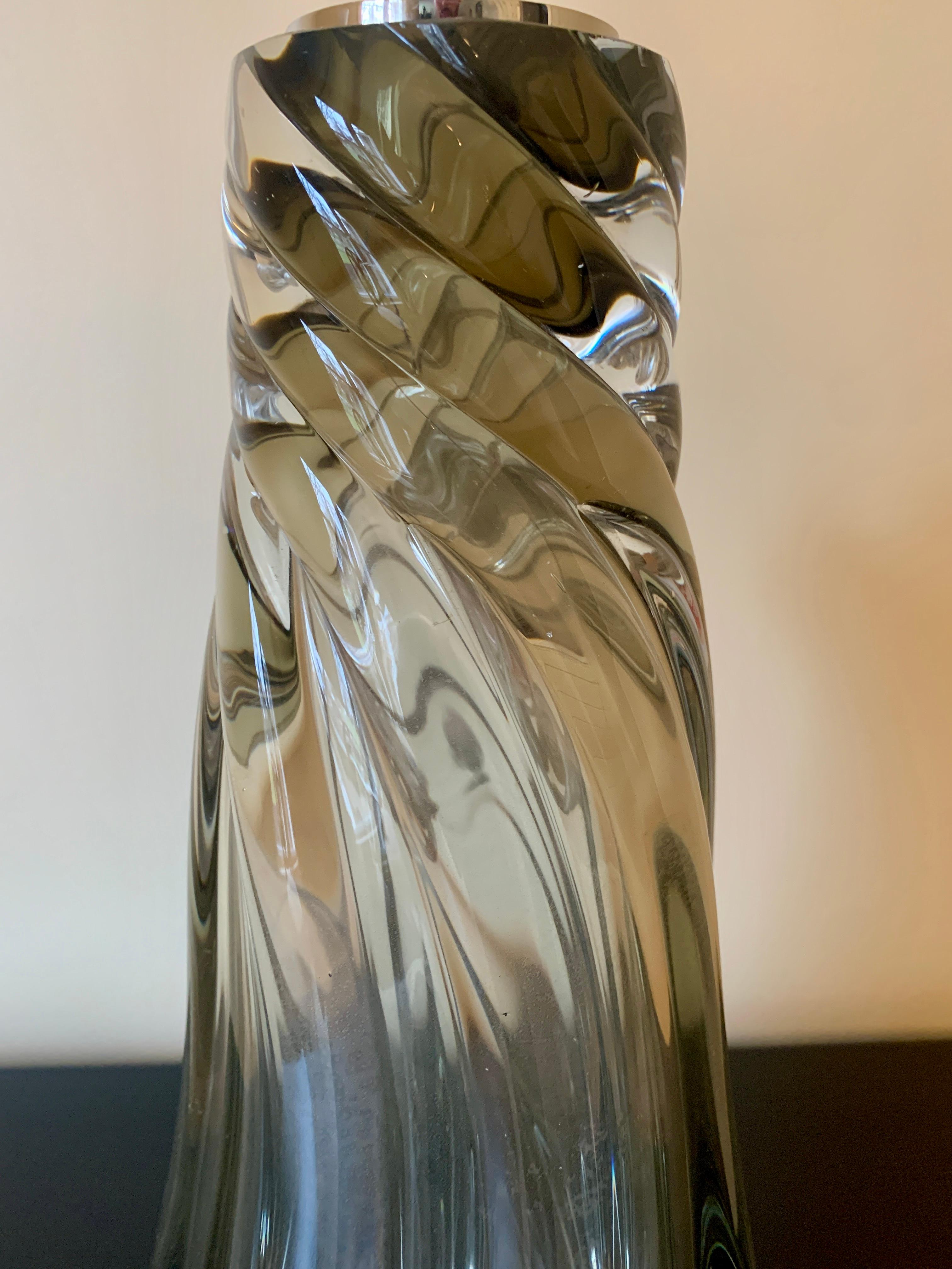 Américain Lampe de table moderne contemporaine en verre clair en vente