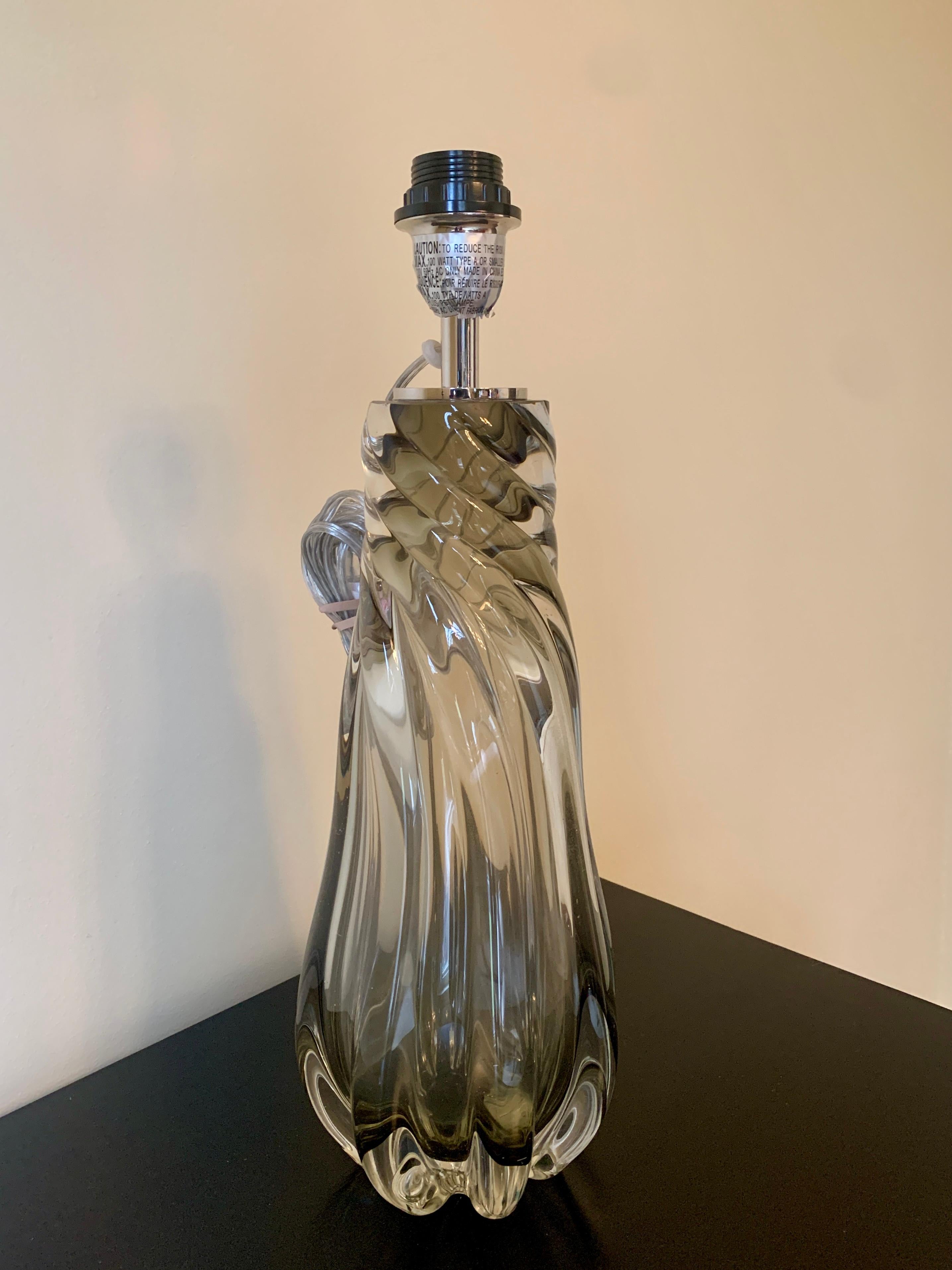 Contemporary Modernist Tischlampe aus Klarglas (Glas) im Angebot