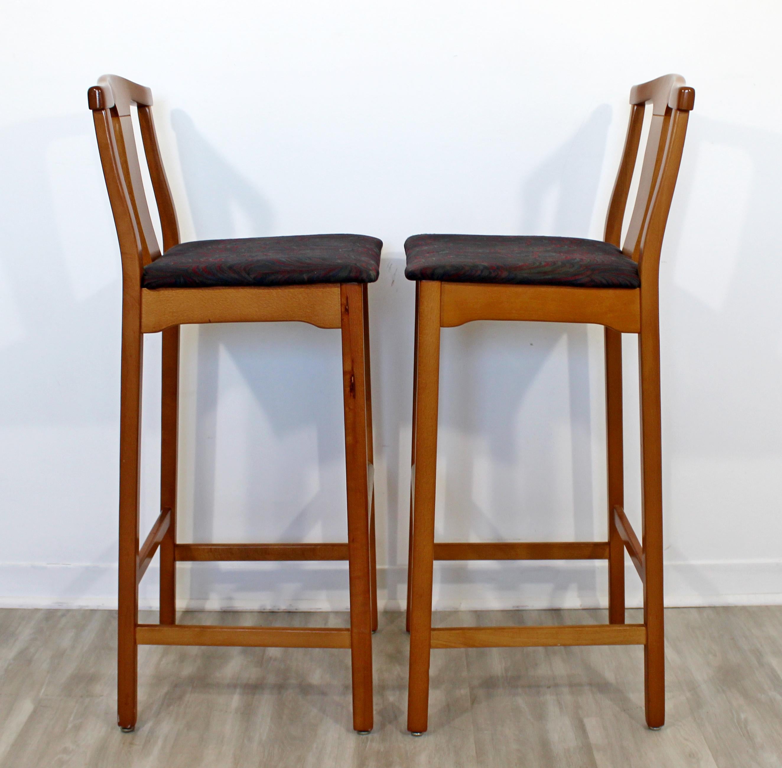 Late 20th Century Contemporary Modernist Lowenstein Set of 4 Counter Bar Stools, 1990s For Sale