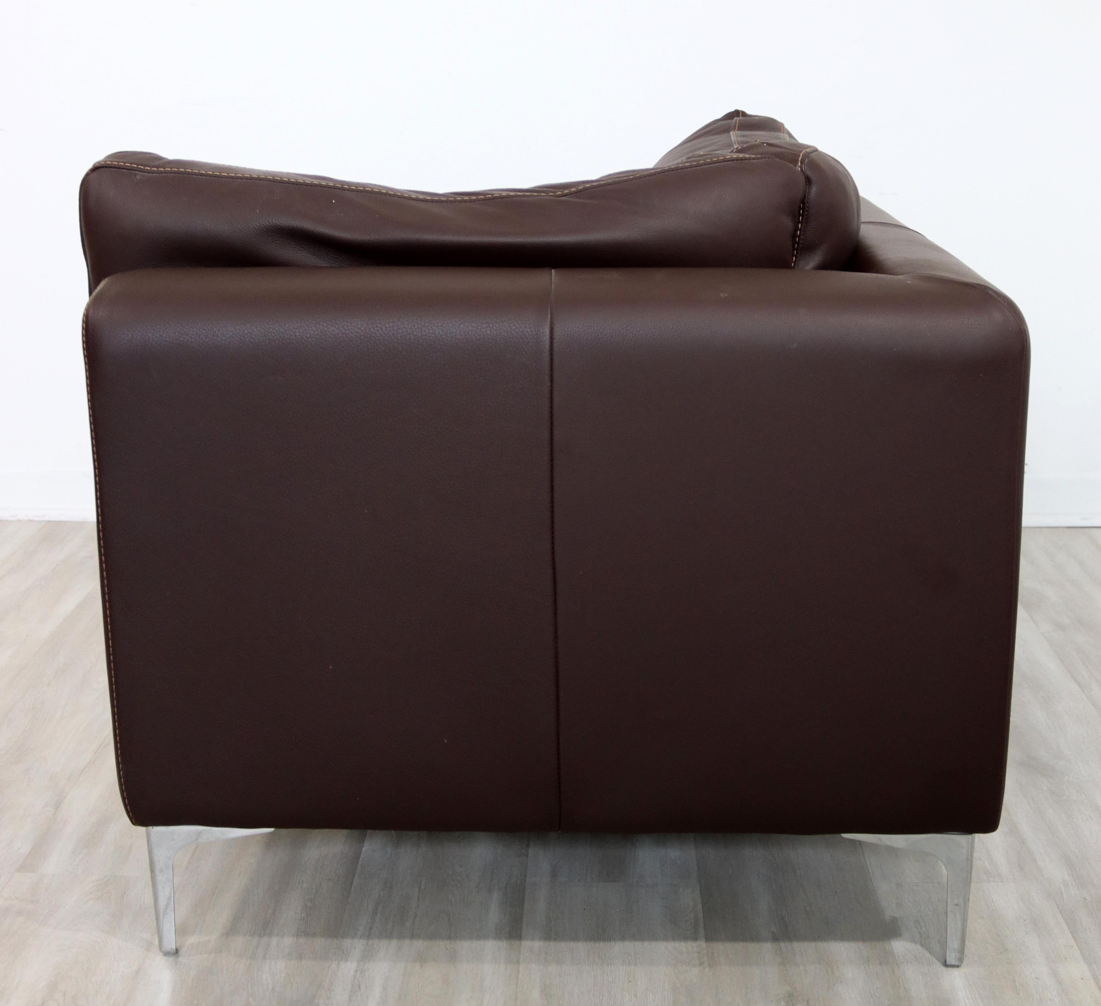 Contemporary Modernist Nicoletti Brown Leather Chaise Lounge Sofa, Italy In Good Condition In Keego Harbor, MI