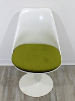 Contemporary Modernist Saarinen Knoll White Tulip Side Swivel Chair DWR