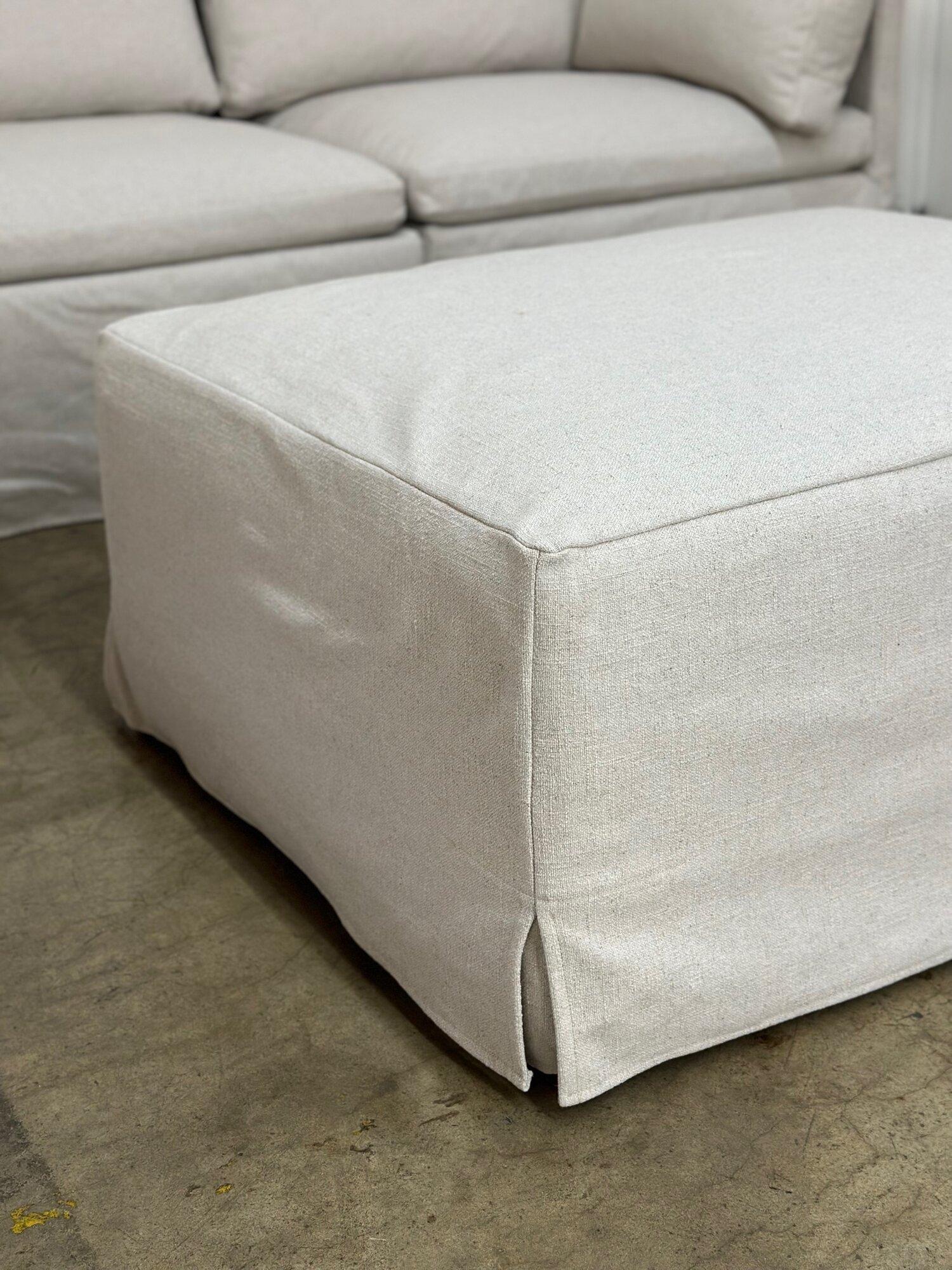 Contemporary Modular Sofa in Bone Beige For Sale 4