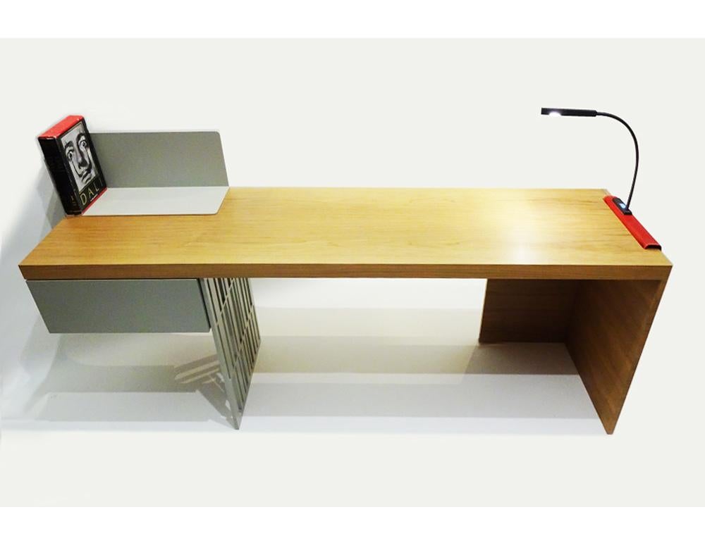 Italian Contemporary Molteni & Co Scriba Desk with 2 B&B Italia Solo Leather Chairs