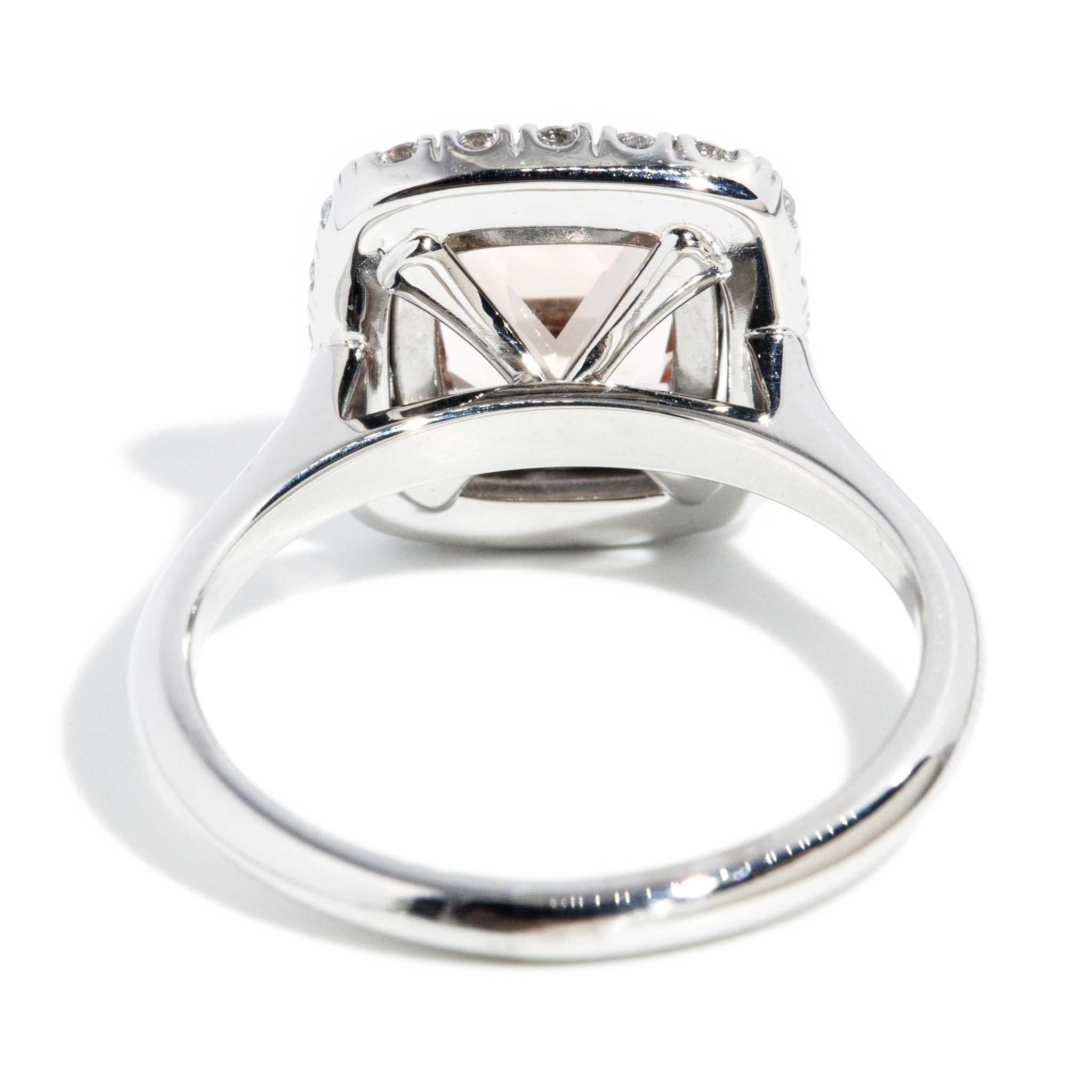 Contemporary Morganite & Diamond Ring 18 Carat Rose & White Gold For Sale 2