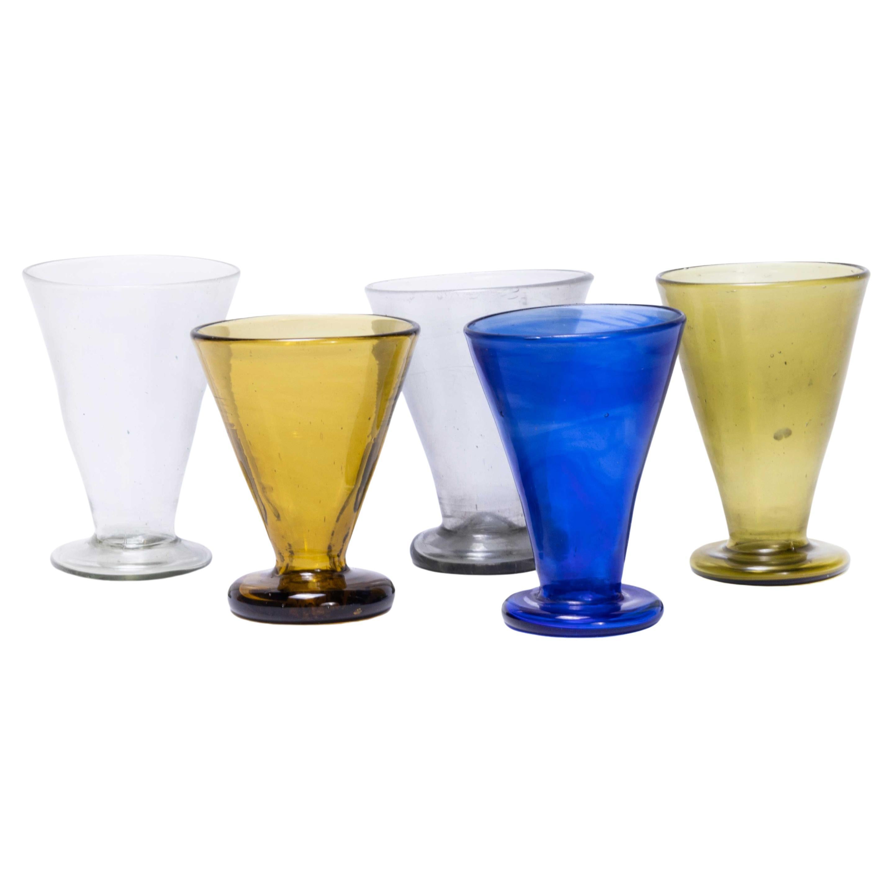 Verres coniques marocains contemporains, lot de six