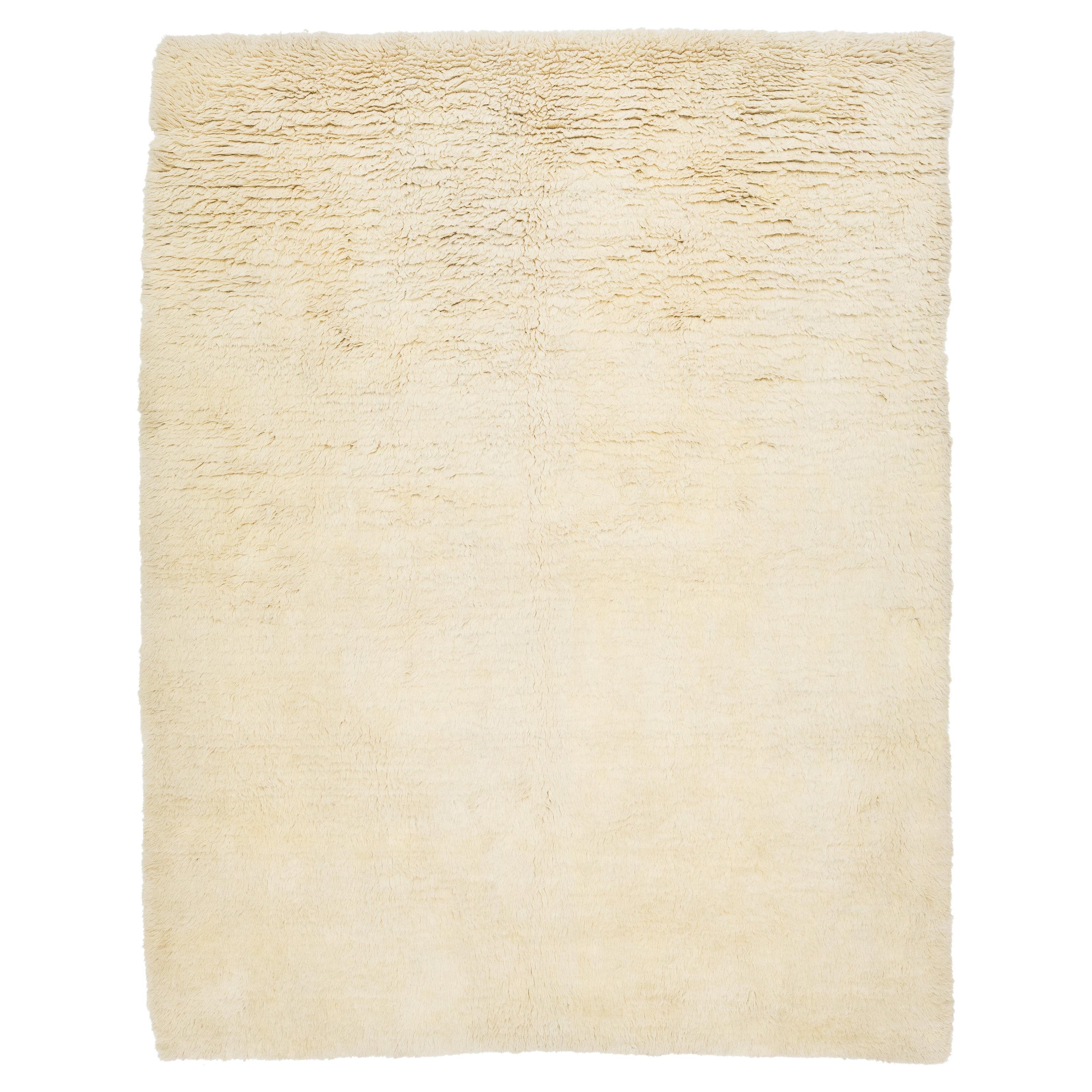 Contemporary Moroccan Plush Wool Rug Handmade In Beige