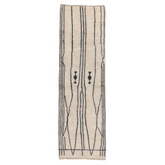 Tapis marocain Contemporary, Cozy Organic Modern Meets Serene Shibui (en anglais)