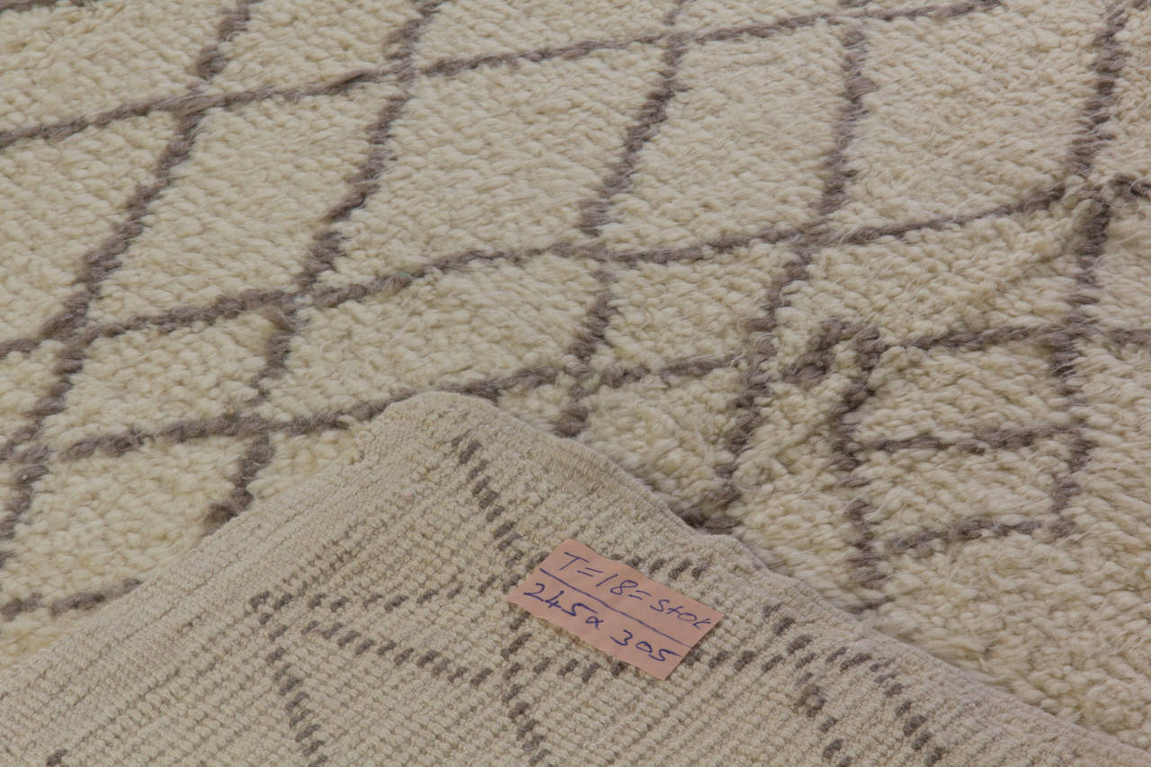 Hand-Knotted Contemporary Moroccan Tulu Rug. 100% Natural Wool. Custom Options Available For Sale
