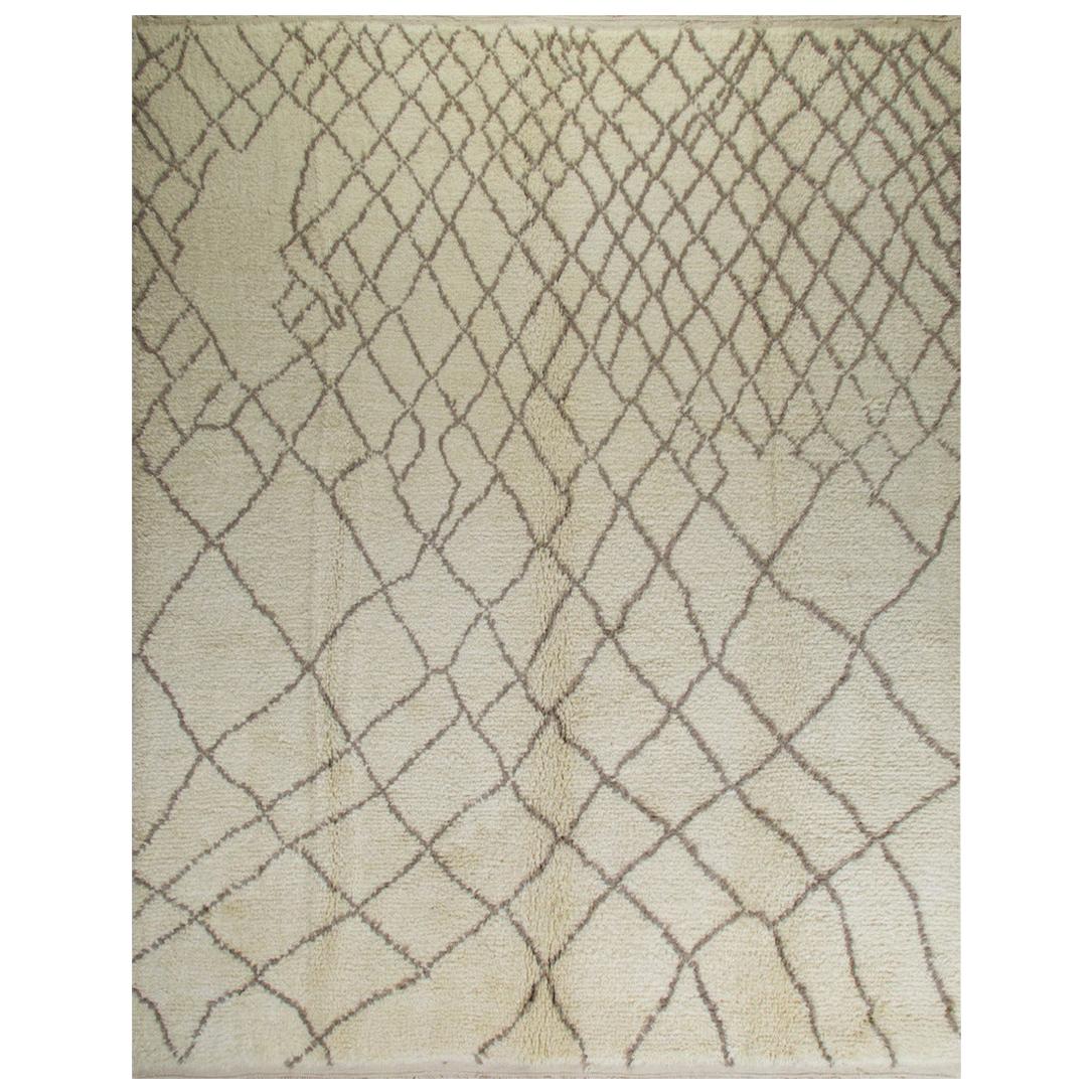 Contemporary Moroccan Tulu Rug. 100% Natural Wool. Custom Options Available For Sale