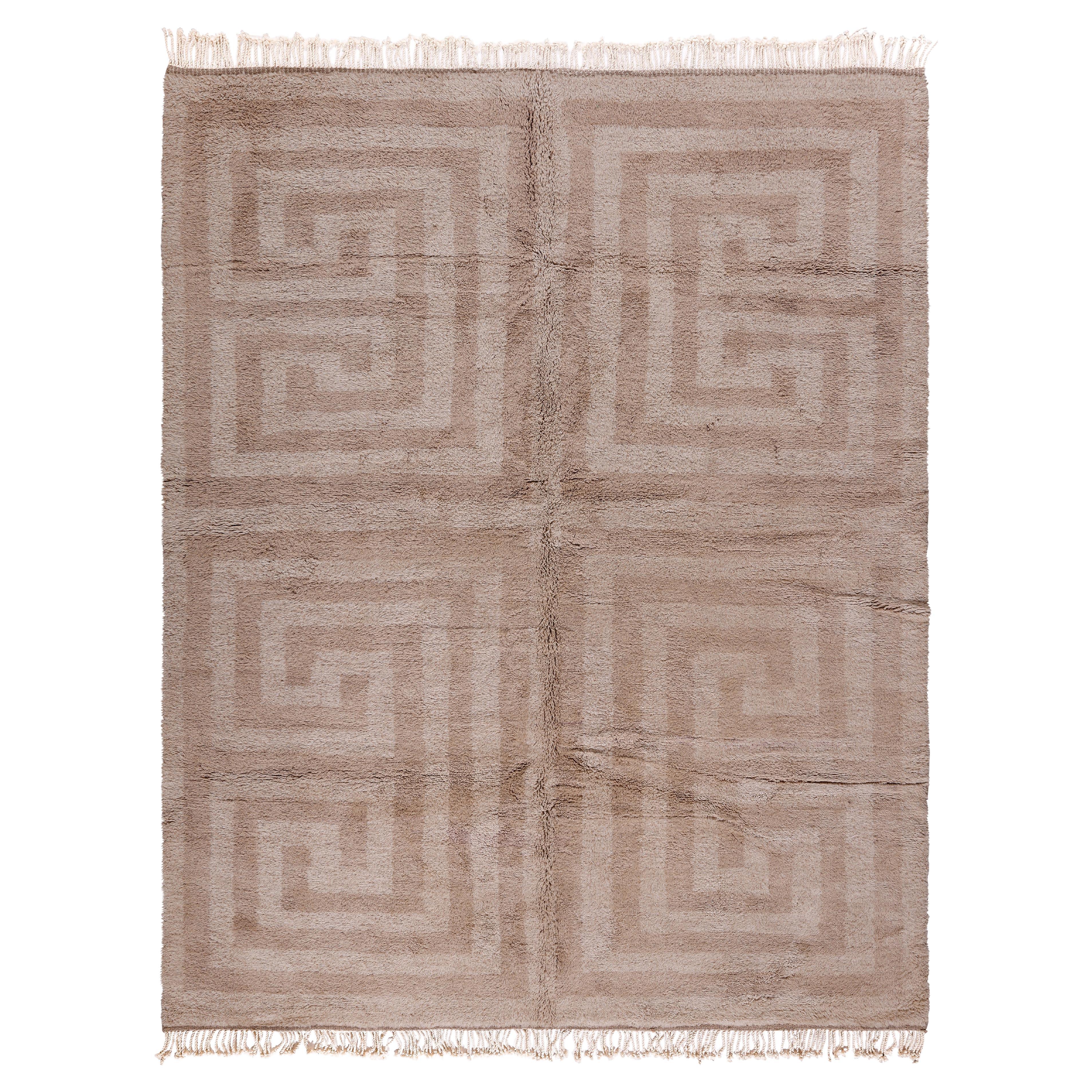 Contemporary Moroccan Rug with Subtle Geometric Maze Pattern in Beige For Sale