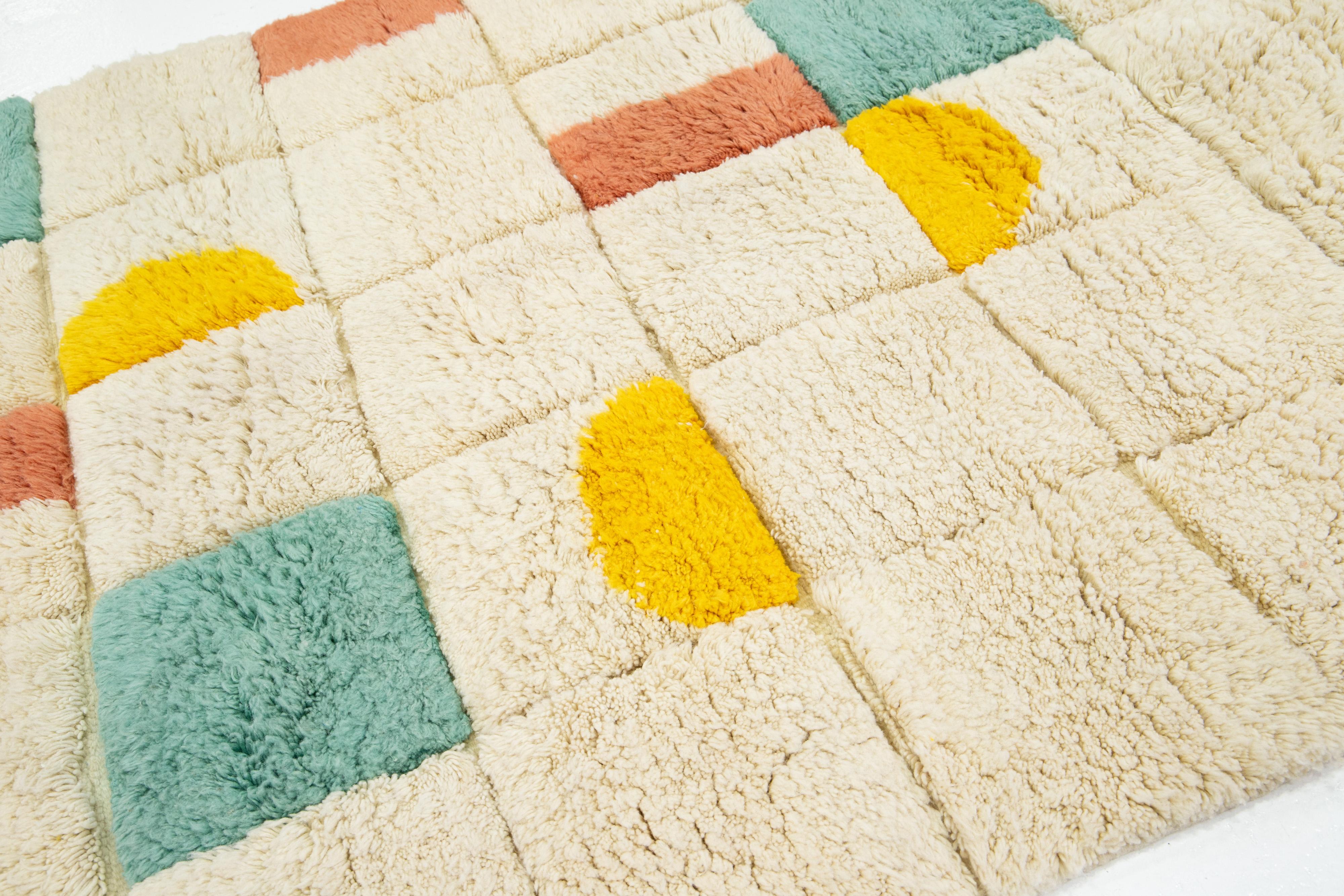 Contemporary Moroccan Shag Wool Rug Handmade In Beige With Geometric Pattern For Sale 4
