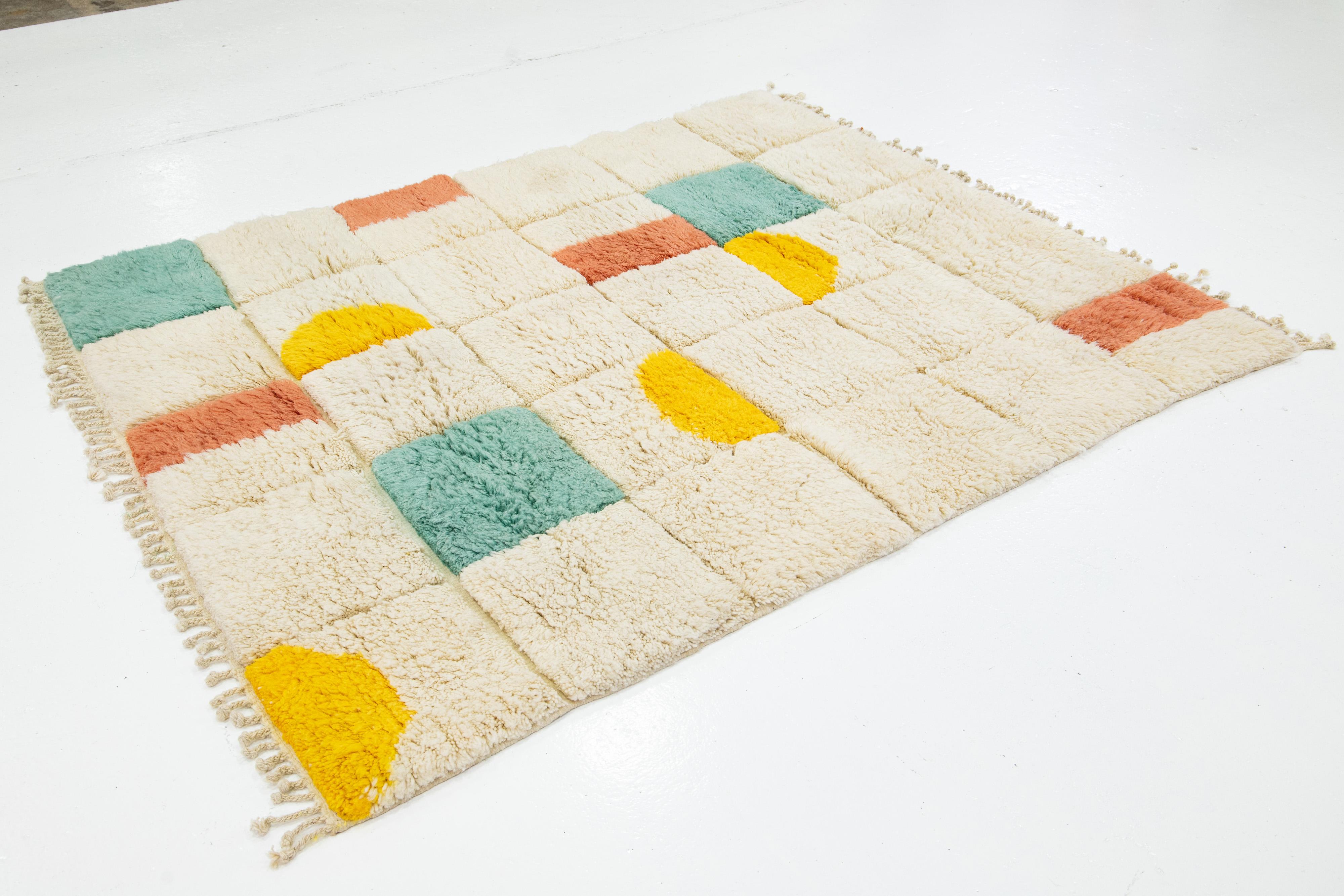 Hand-Knotted Contemporary Moroccan Shag Wool Rug Handmade In Beige With Geometric Pattern For Sale