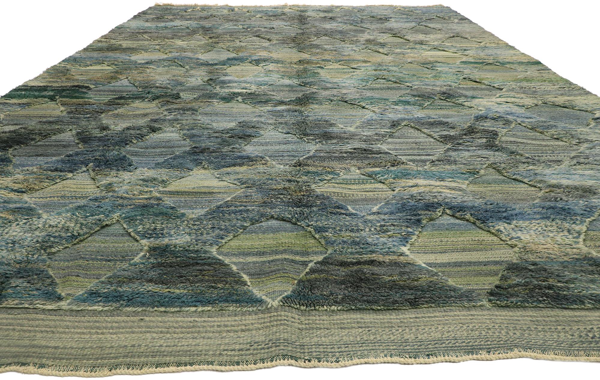 raised pattern rug