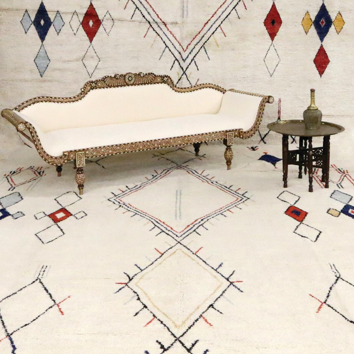 80288 Contemporary Moroccan Style Area Rug with Modern Tribal Lodge Style 10'04 x 13'02. This is a beautiful example of a contemporary Moroccan style area rug with Modern tribal design, woven with a clean and simple, yet sophisticated composition.