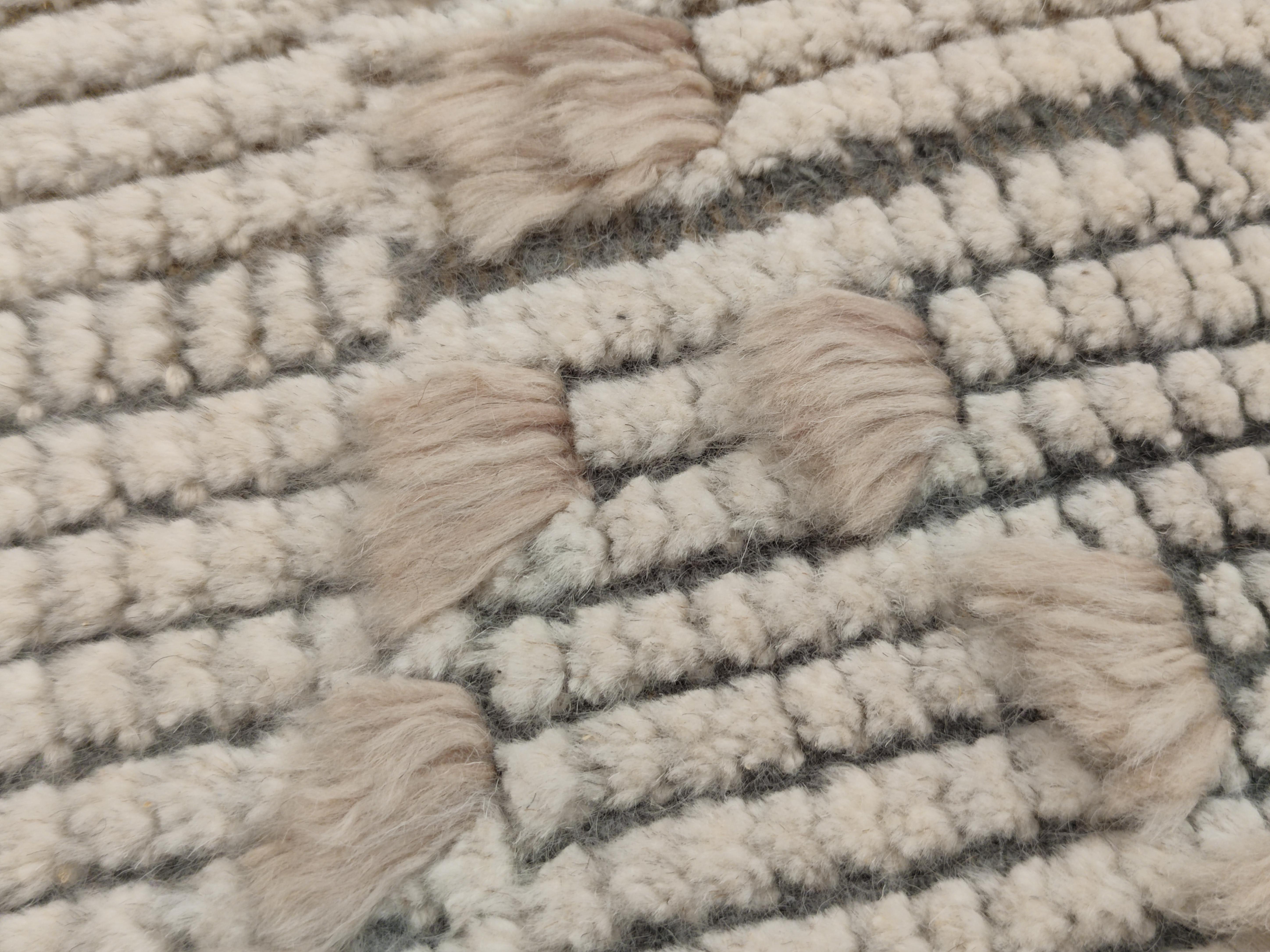 Contemporary Moroccan Style Temara Rug in White and Blush Pink For Sale 1