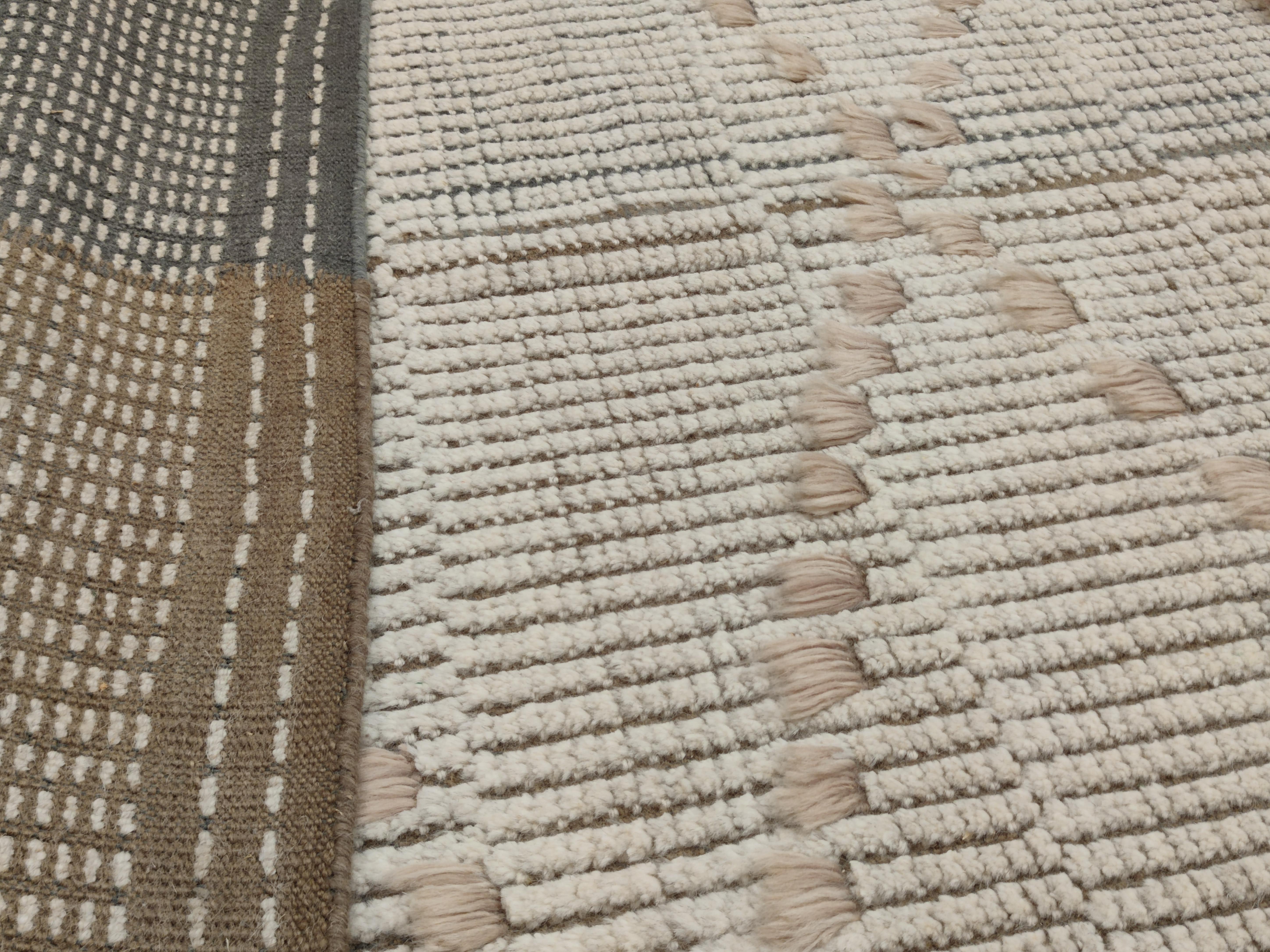 Contemporary Moroccan Style Temara Rug in White and Blush Pink For Sale 2