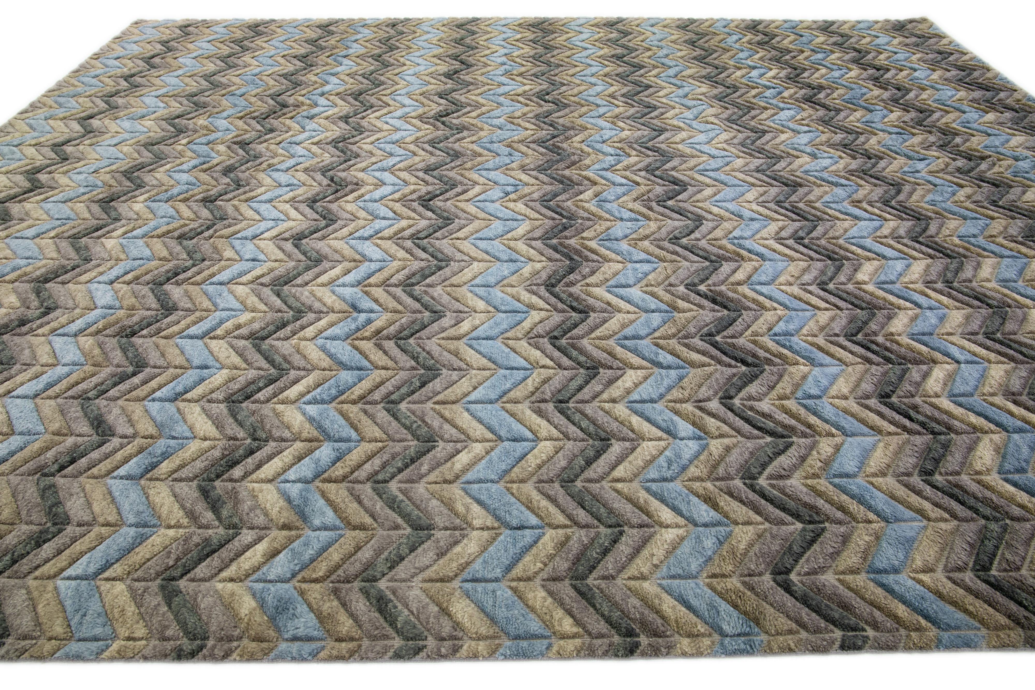 Pakistani Contemporary Moroccan Style Wool Rug With Geometric Motif In Earthy Shades For Sale