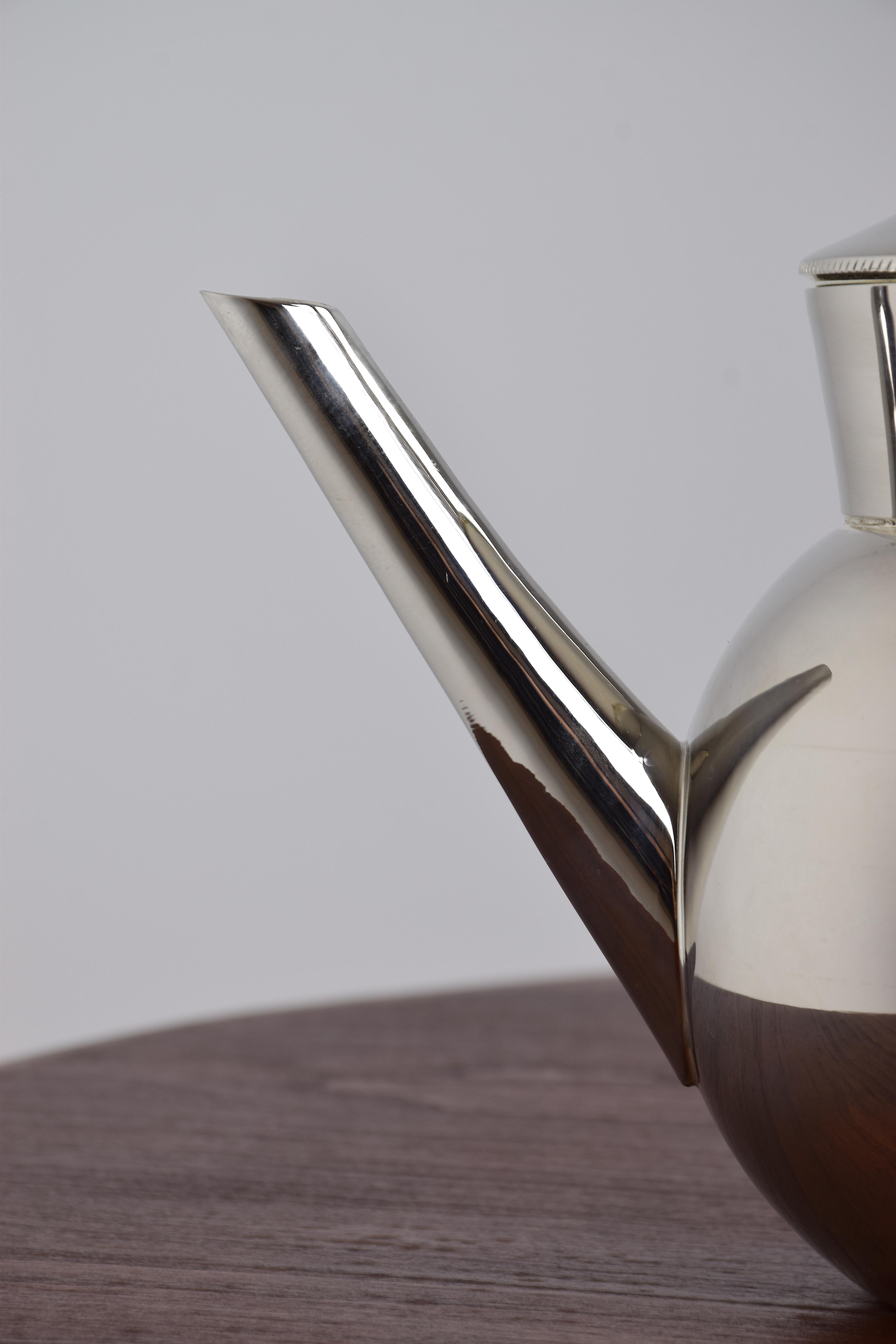 Contemporary Moroccan Teapot by Jonathan Amar 4
