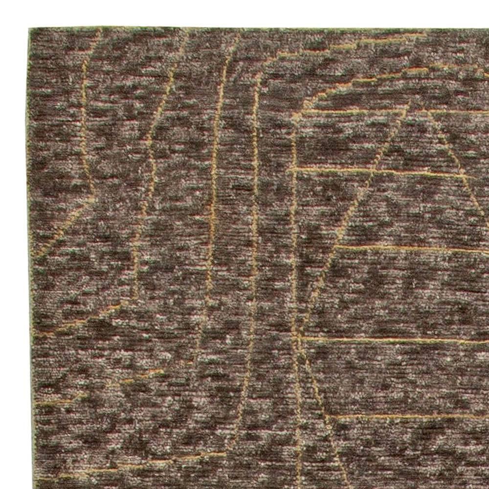Zeitgenössischer marokkanischer handgefertigter Wollteppich im Stammesdesign von Doris Leslie Blau (Stammeskunst) im Angebot