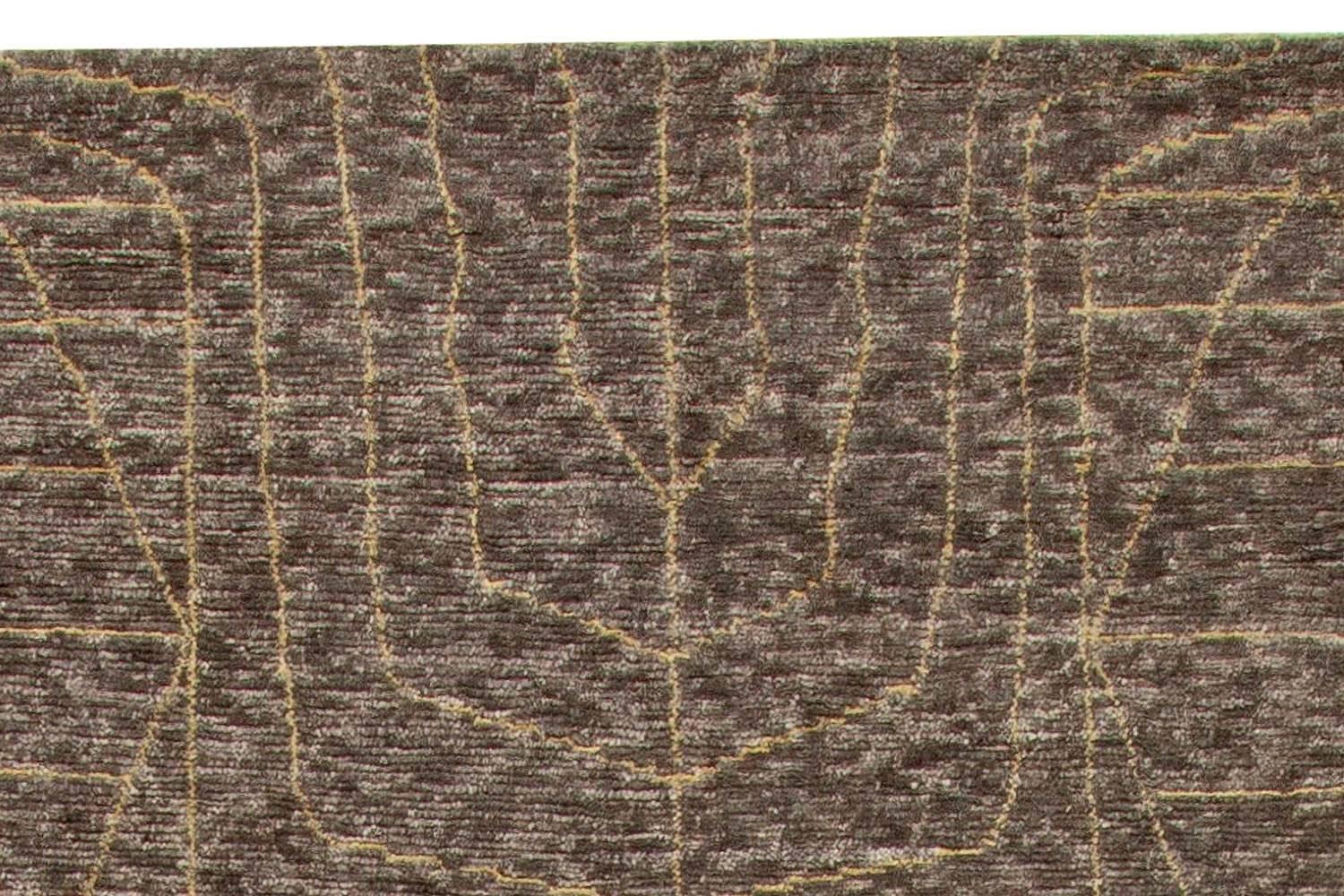 Zeitgenössischer marokkanischer handgefertigter Wollteppich im Stammesdesign von Doris Leslie Blau (Indisch) im Angebot