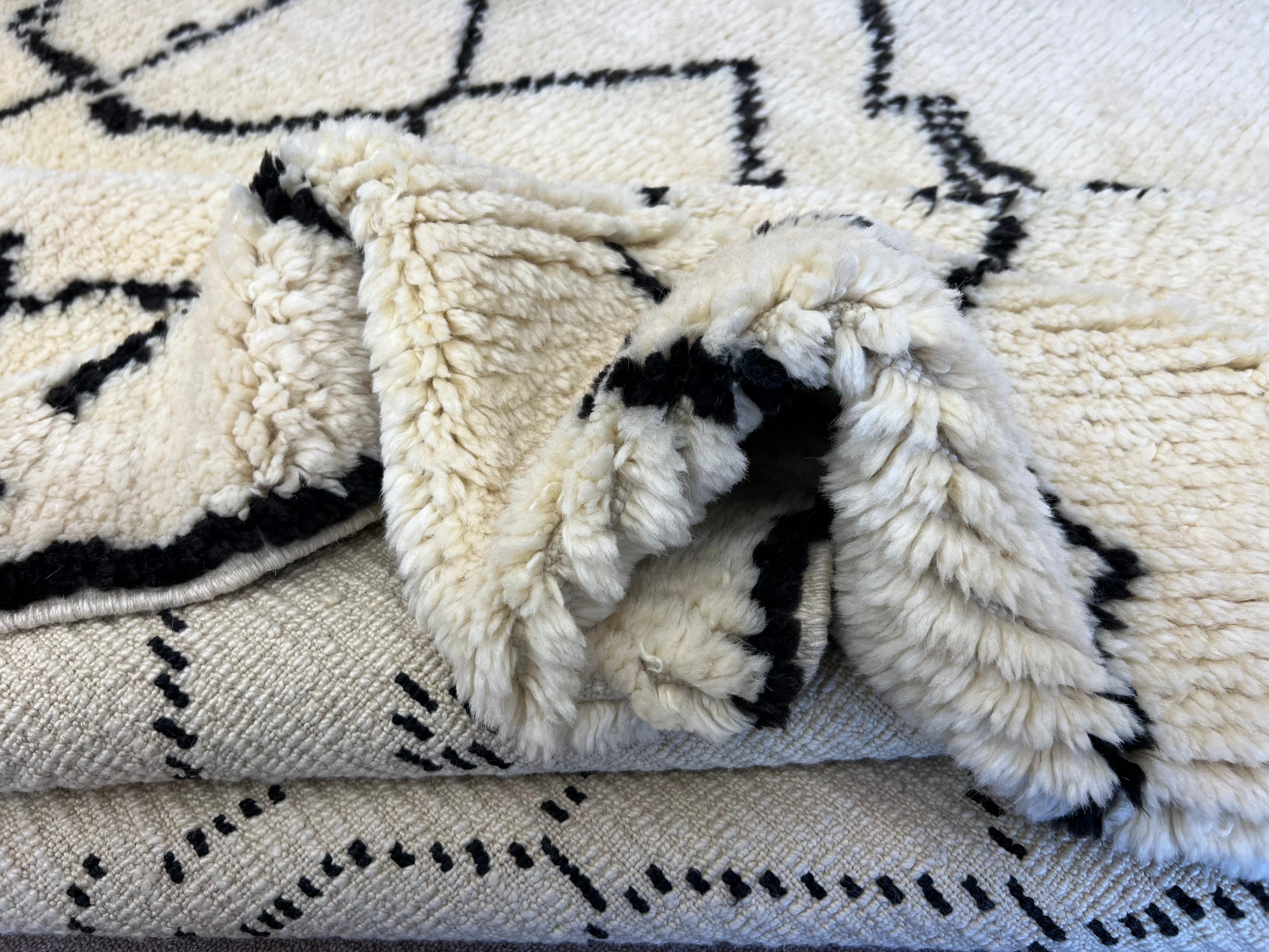 Hand-Knotted Contemporary Moroccan Tulu Rug Made of Natural Wool, Custom Options Available For Sale