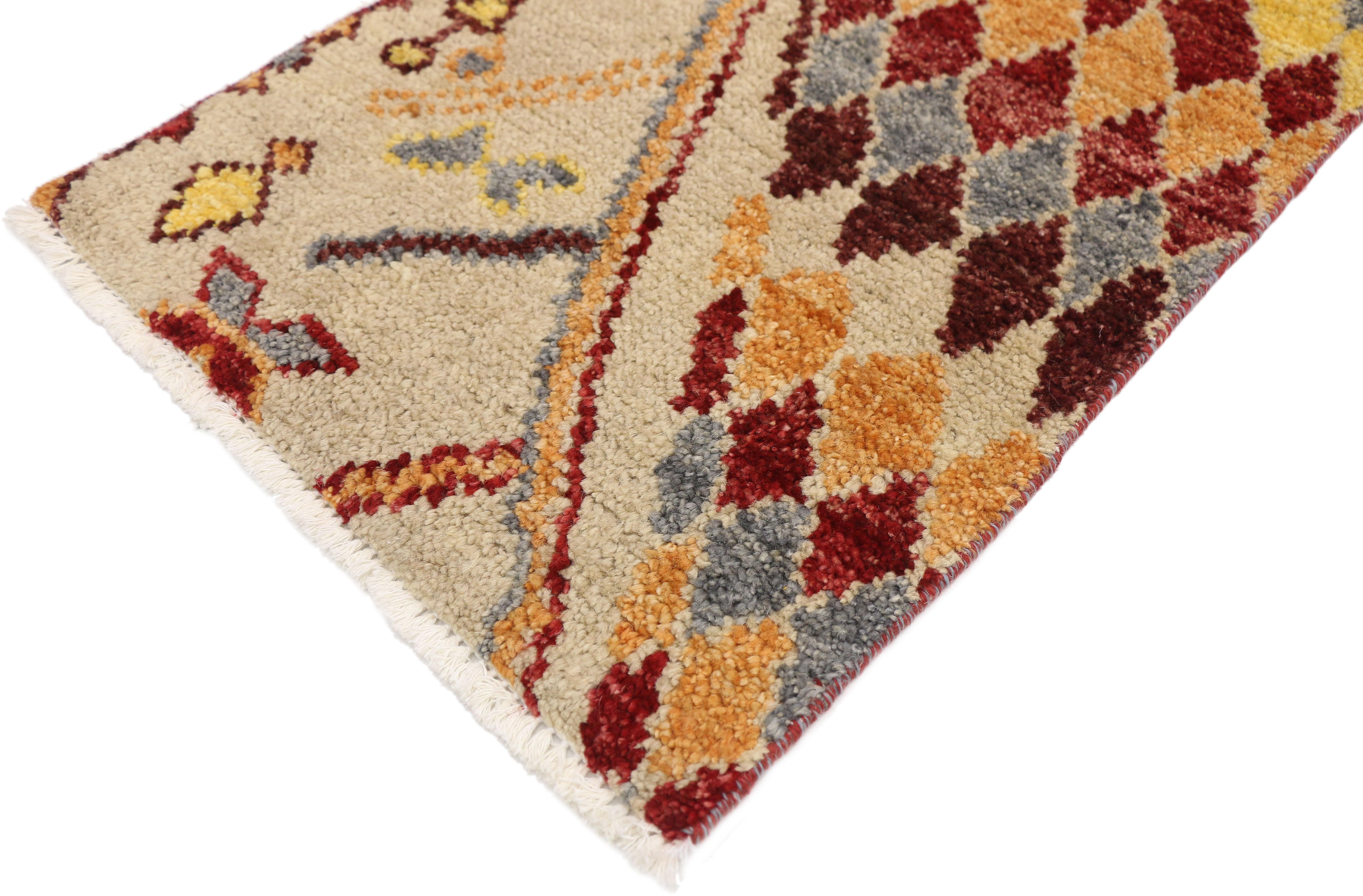 80456 New Contemporary Marokkanischer Wagireh-Teppich, 01'06 x 02'01. 
Zeitgenössische marokkanische Wagireh-Teppiche aus Pakistan stellen eine moderne Interpretation der traditionellen Technik dar, bei der komplizierte kleine Muster zu größeren
