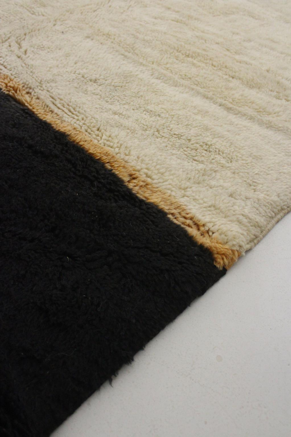 Scandinavian Modern Contemporary Moroccan wool Mrirt rug - Beige/black - 8.2x10.6feet / 252x325cm For Sale
