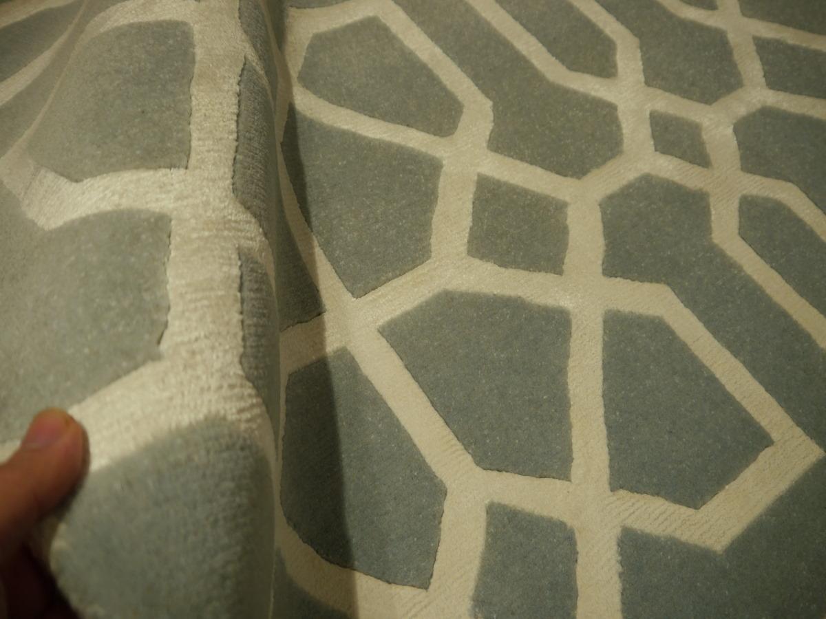 Zeitgenössischer Mosaik-Teppich aus handgeknüpfter Wolle und Seide aus der Djoharian-Kollektion im Angebot 5