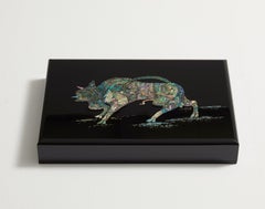 Zeitgenössische einzigartige schwarze Dokumentenschachtel mit Stierdesign von Arijian