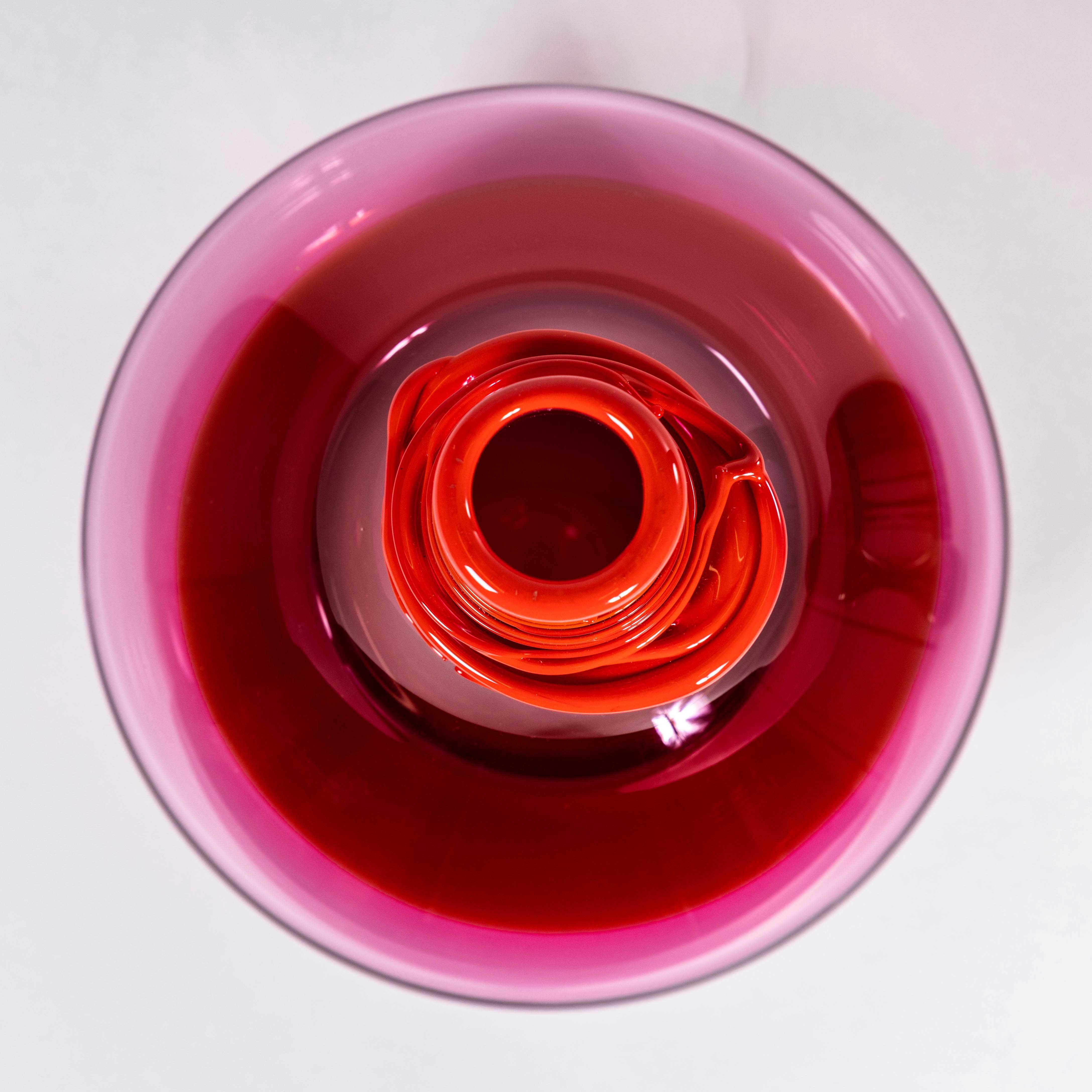 Contemporary Mouthblown Vessel Wide Fire - Jahday Ford im Angebot 1