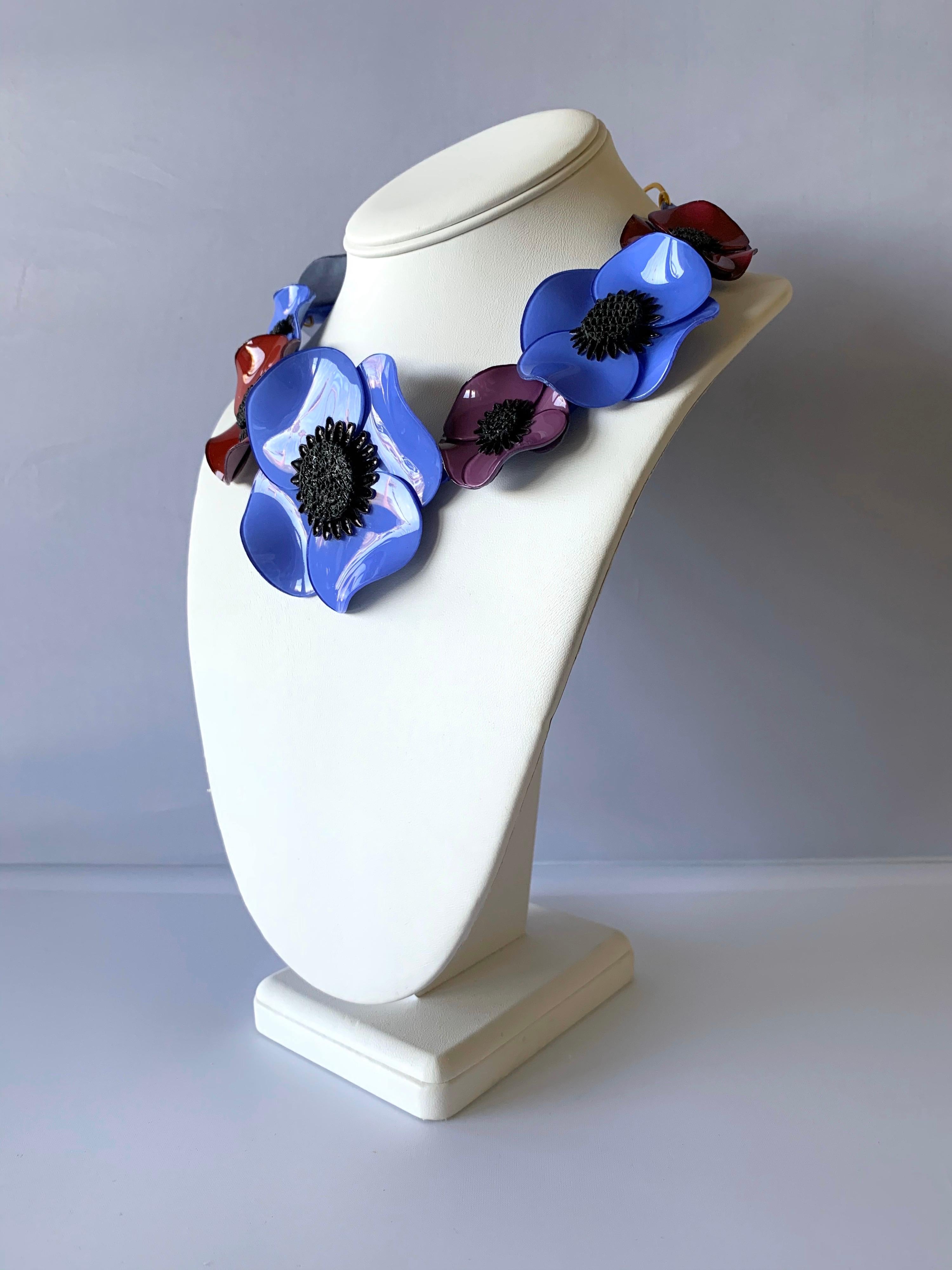 Women's Contemporary Multi Color Poppy  Necklace