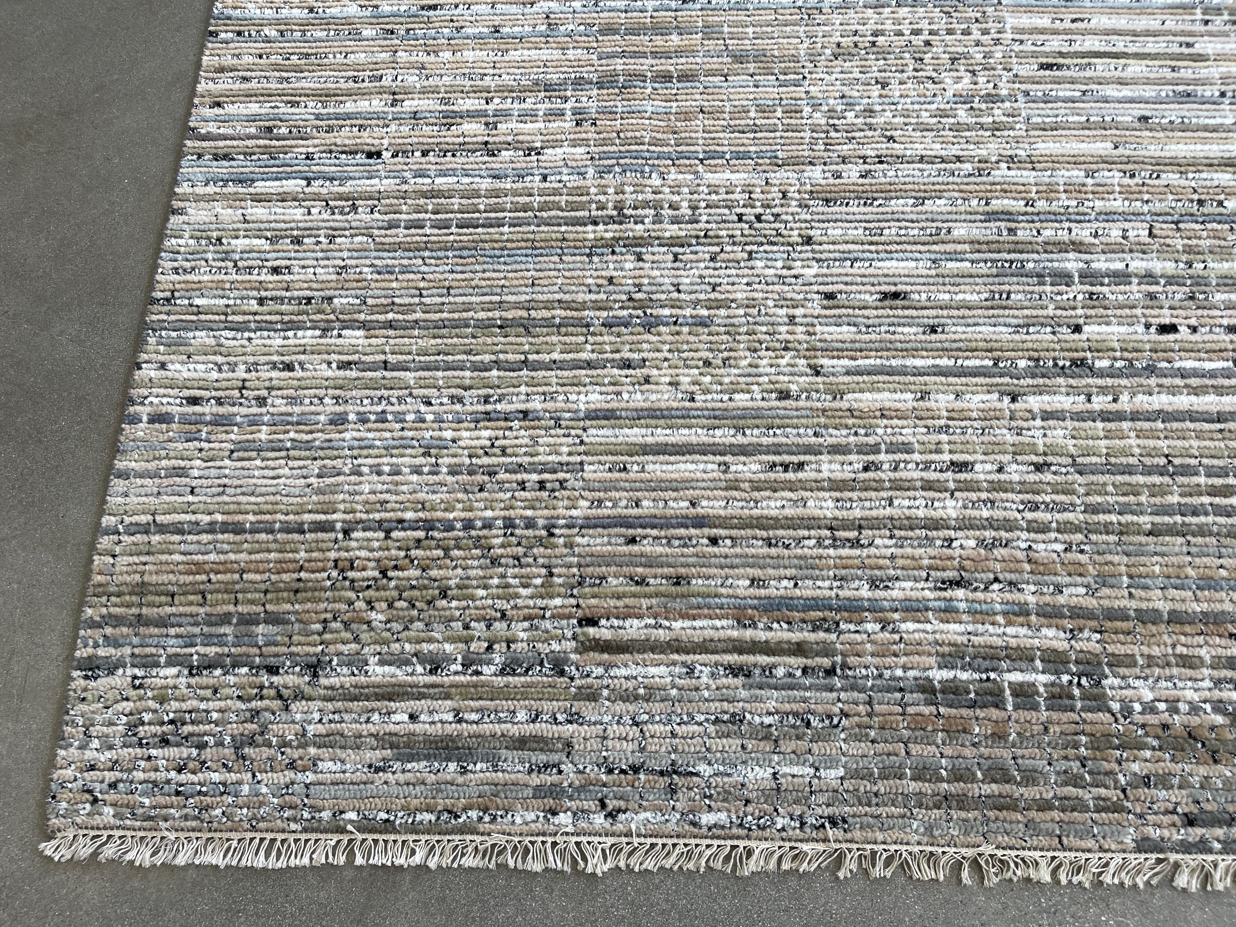 Tappeto contemporaneo con design patchwork multicolore in vendita 1