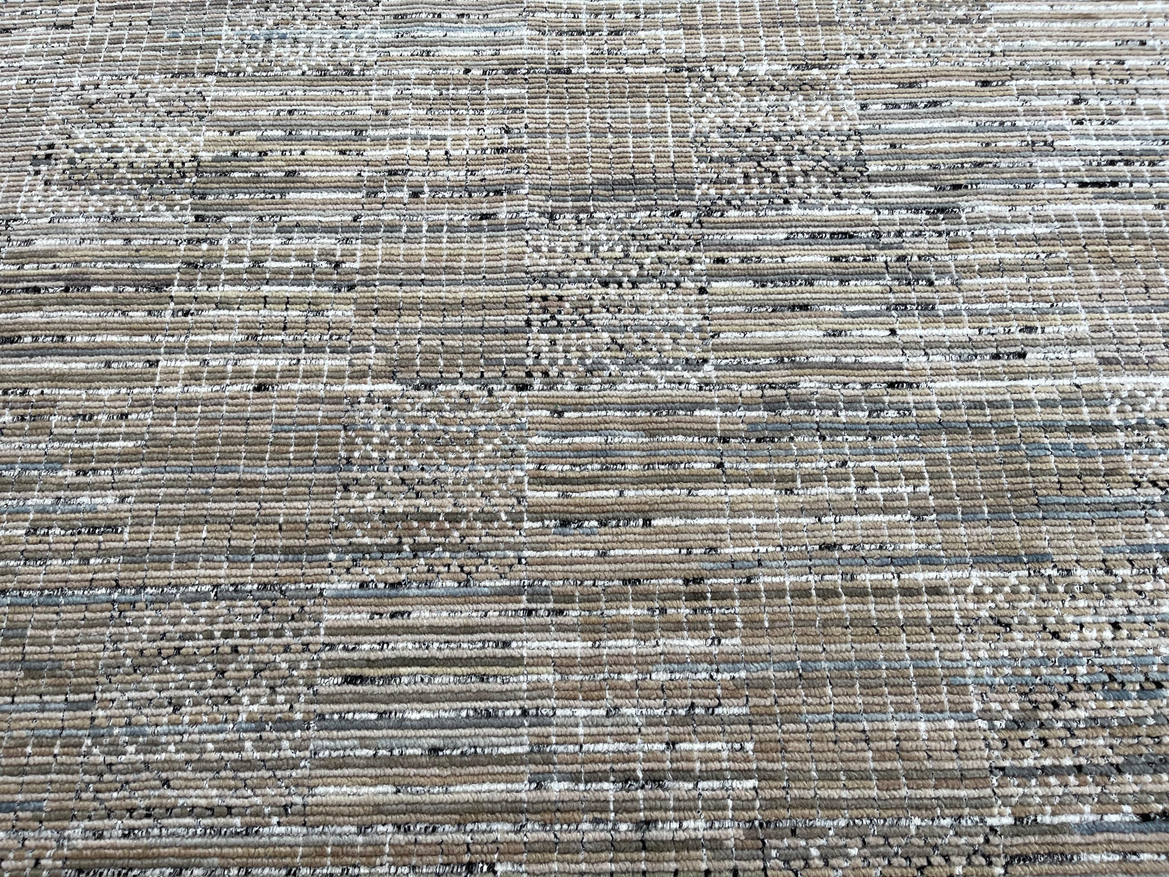 Tappeto contemporaneo con design patchwork multicolore in vendita 2