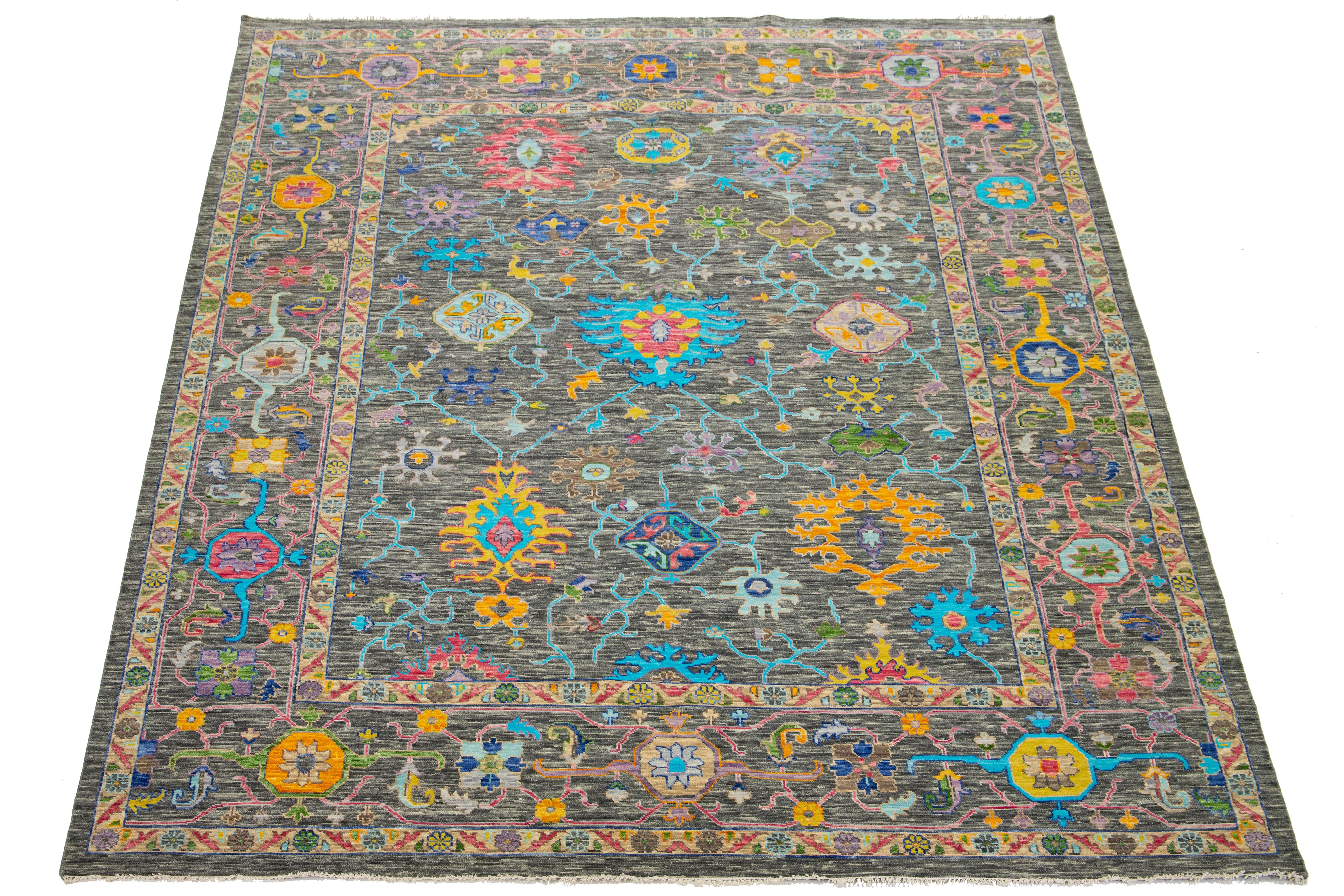 Contemporary Multicolored Floral Oushak Style Wool Rug Handmade In Gray en vente 1