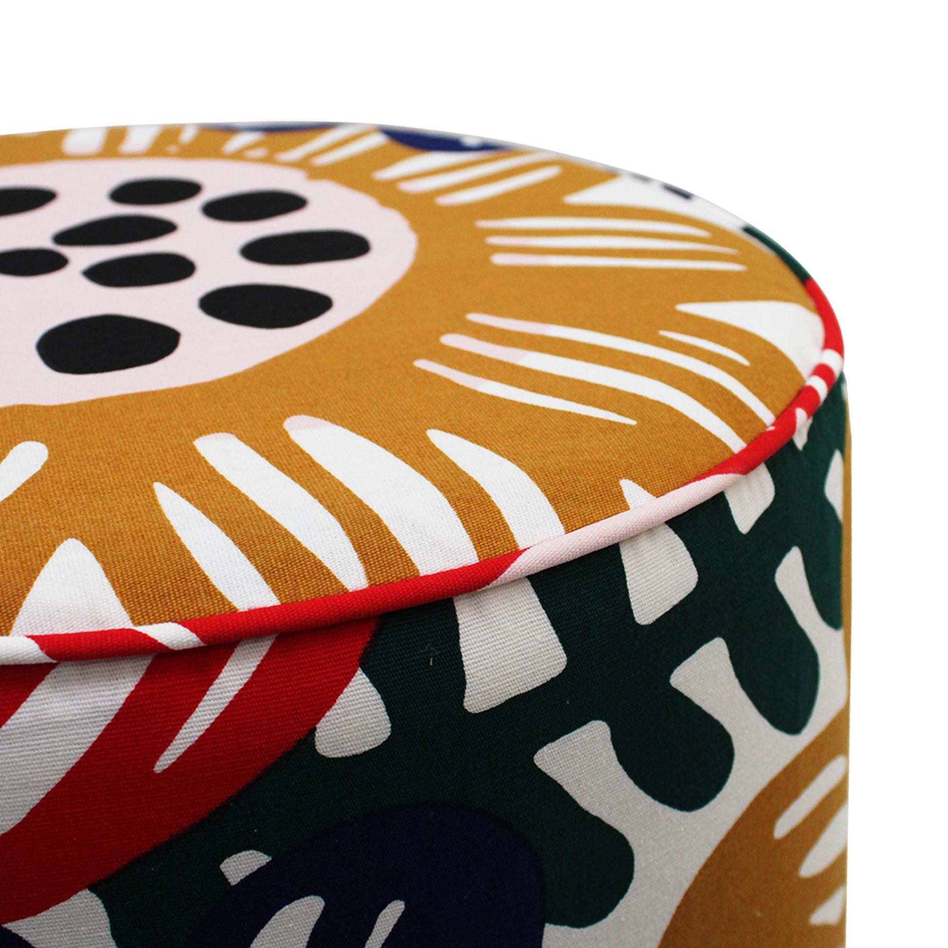 Zeitgenössisches Paar runder Poufs aus italienischem Stoff mit Blumenmustern in mehreren Farben im Angebot 7