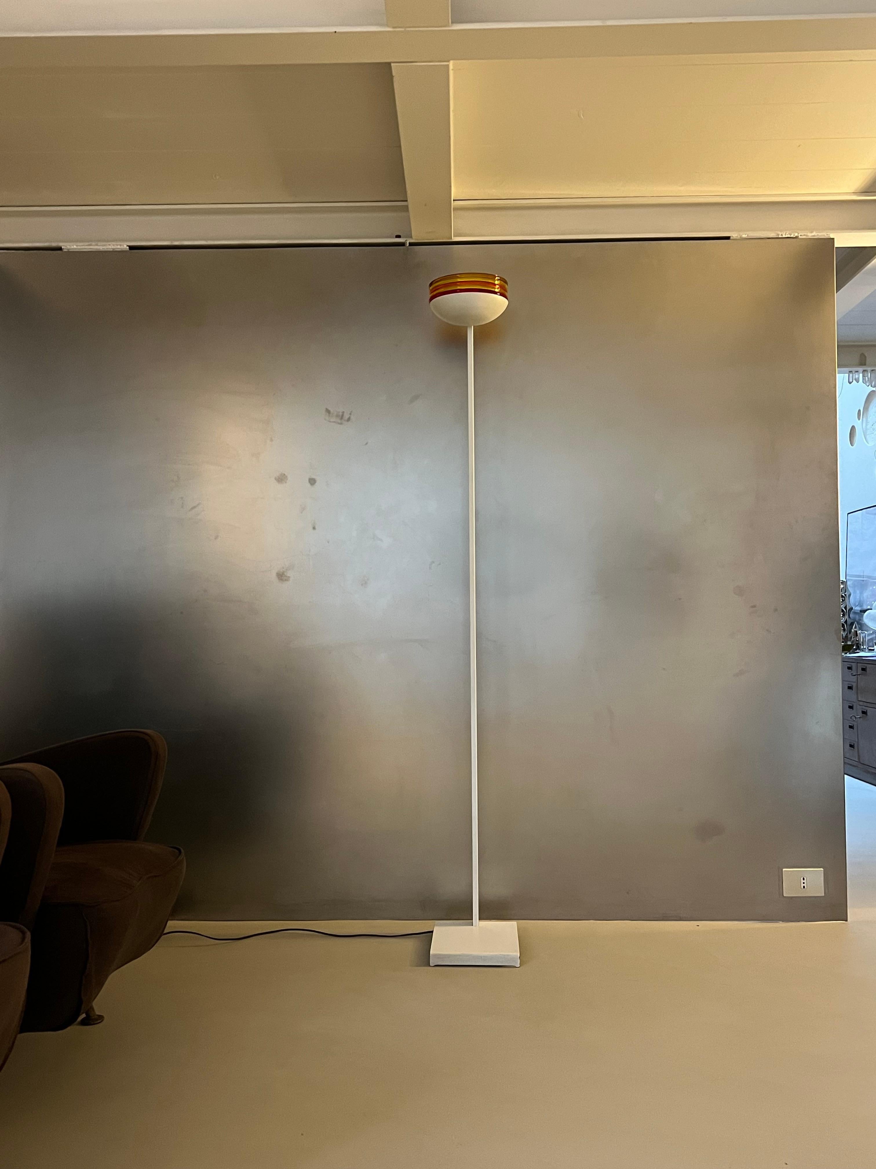 Roberto Pamio for Leucos Vintage Murano floor lamp  - Colorful Murano - Decorative Murano Light

Modern and contemporary floor lamp  in white metal with beautiful colorful Murano glass accents in red and yellow. Designed by Roberto Pamio for Leucos