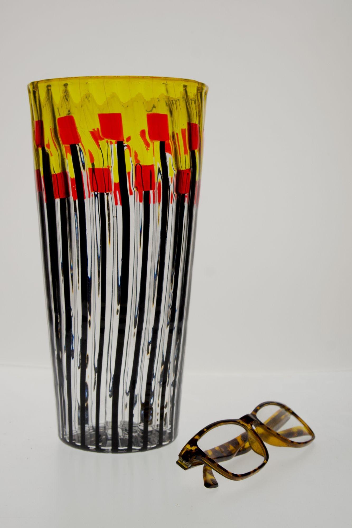 Vase contemporain en verre de Murano, modèle : Champ de coquelicots au lever du soleil. Signé en vente 14