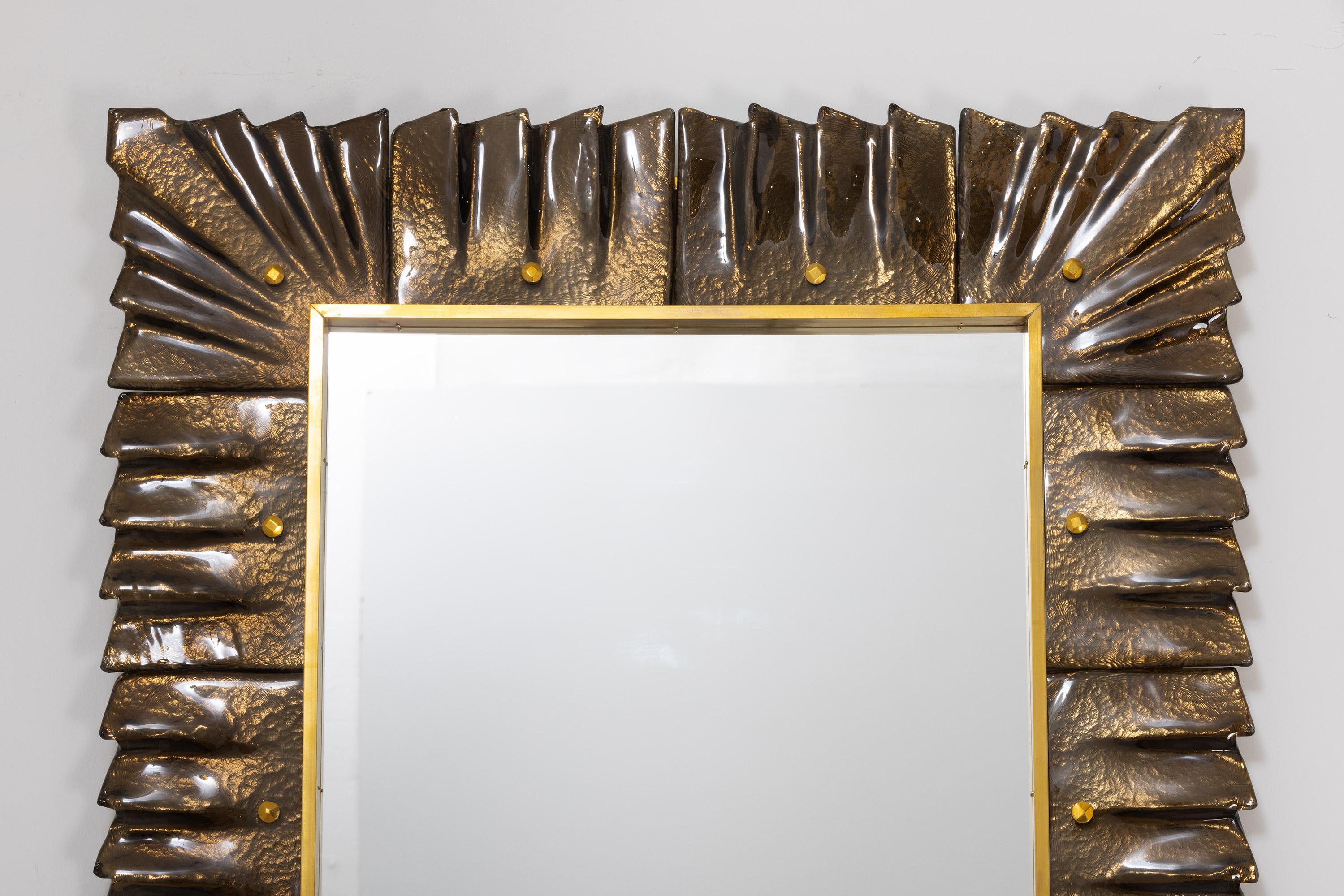 Mid-Century Modern Miroir contemporain de Murano en verre bronze ambré, en stock en vente