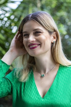 Contemporary Muzo Colombian Emerald and Diamond 18ct Gold Heart Stud Earrings