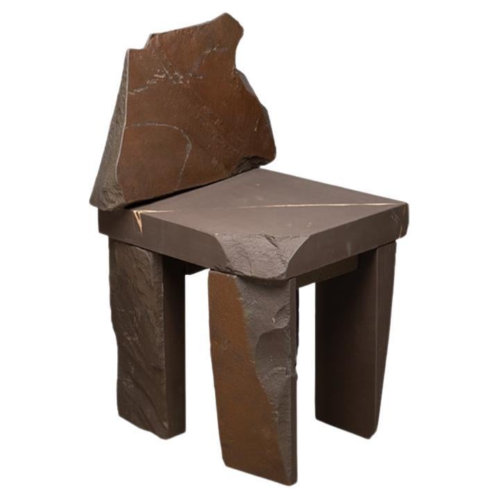Zeitgenössischer natürlicher Stuhl 09, Grauwacke, gebrochener grauer Stein, Carsten in der Elst